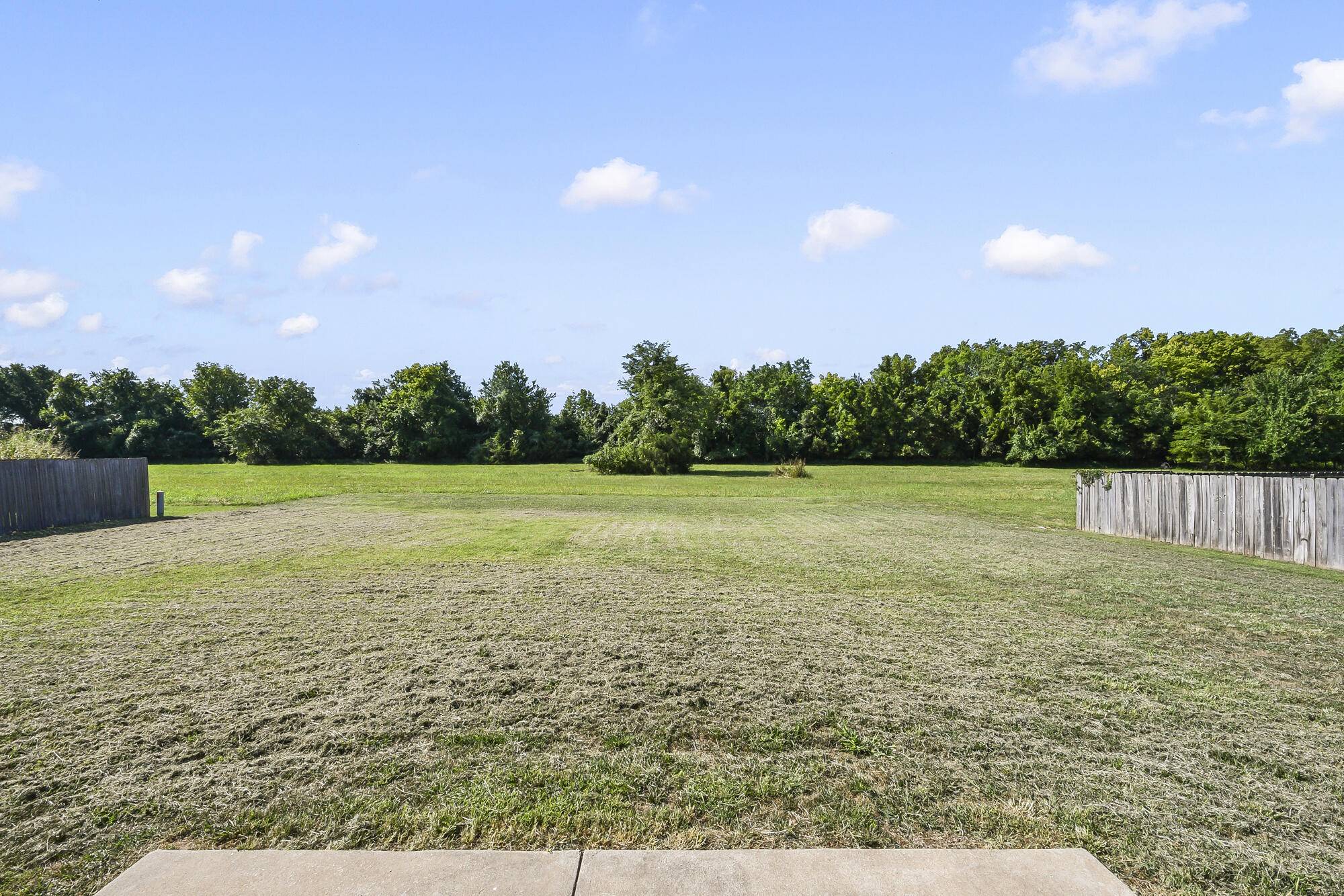 510 Pine ST, Willard, MO 65781