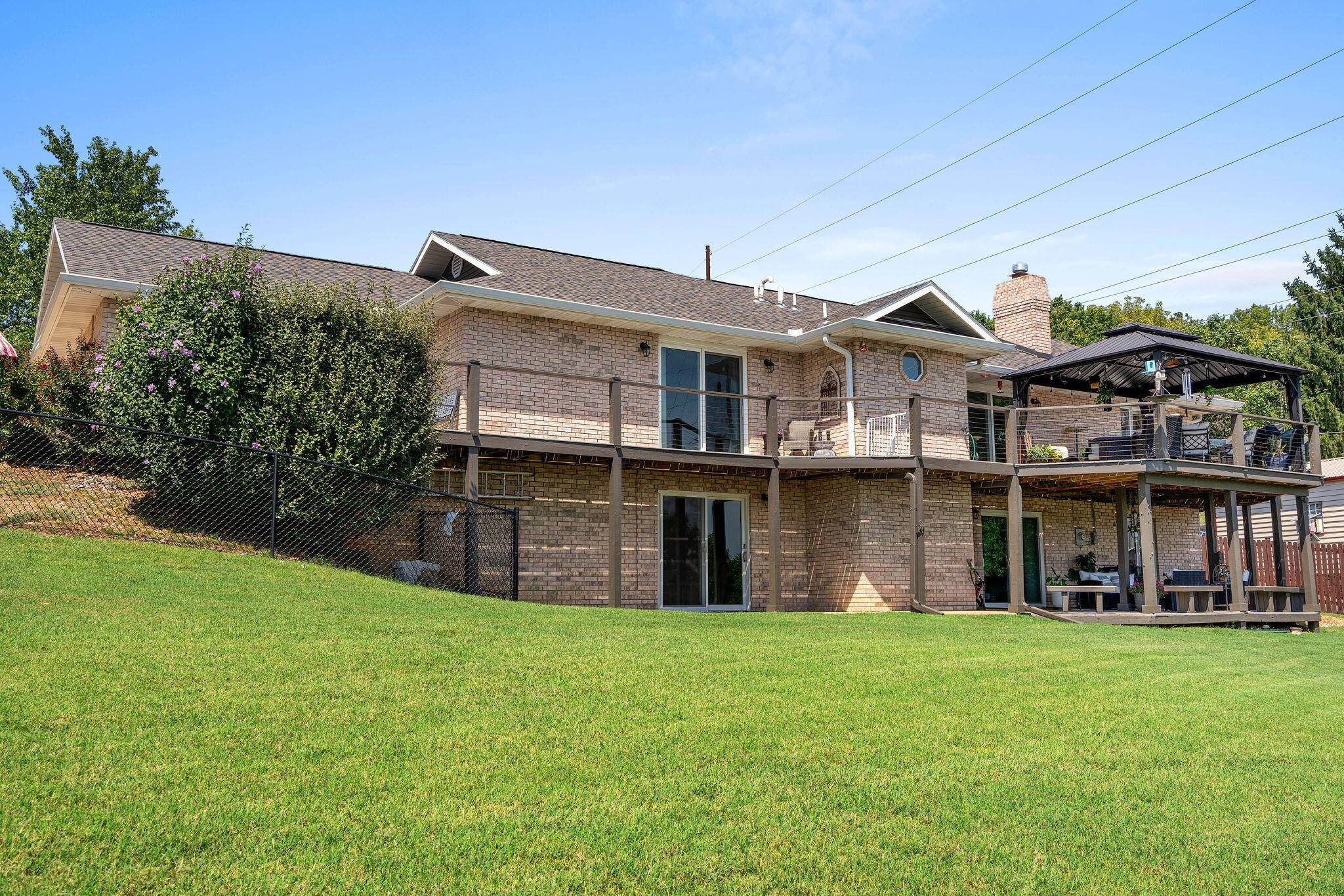30 Hickory DR, Kimberling City, MO 65686