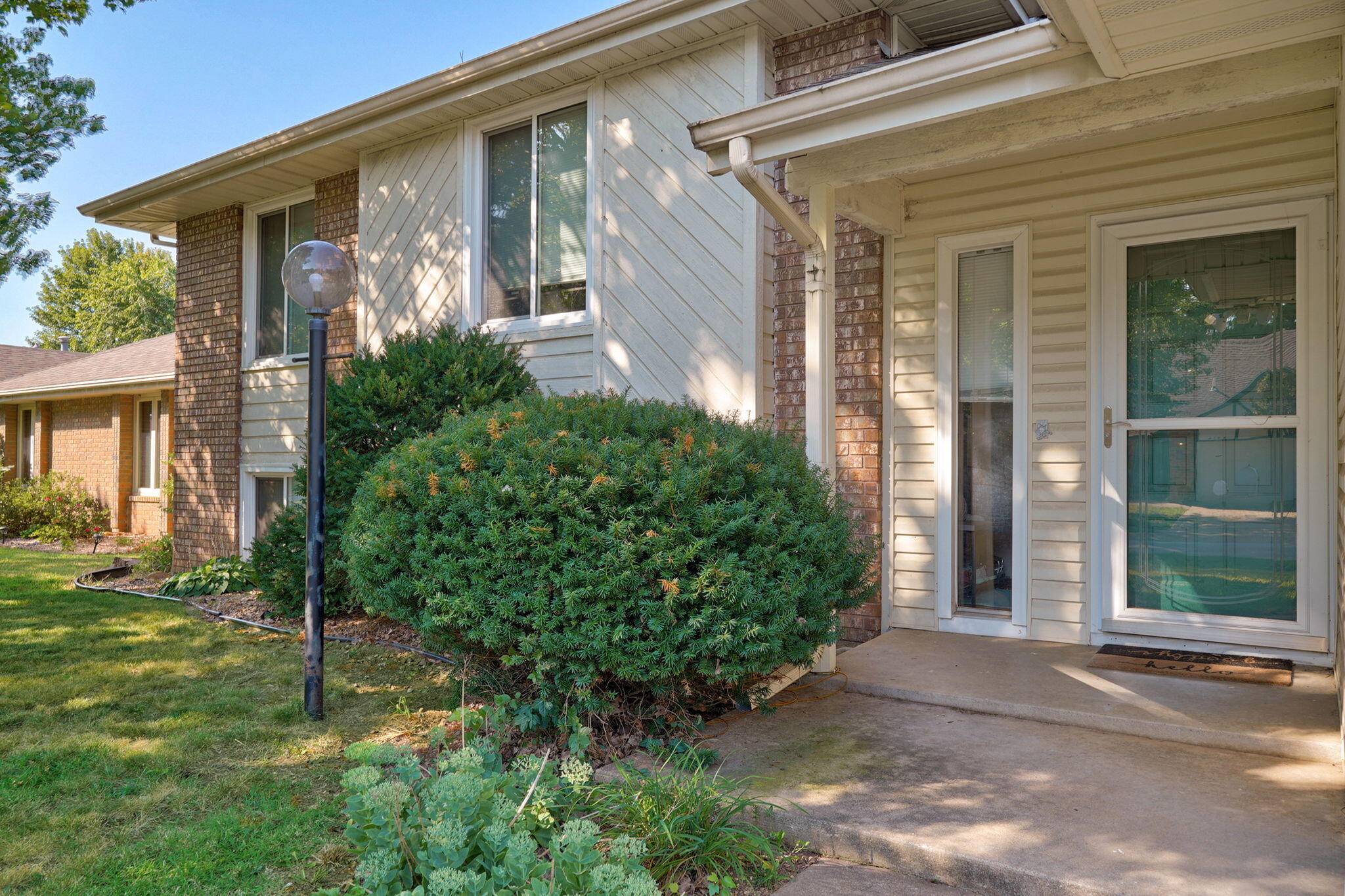 3515 S Kings AVE, Springfield, MO 65807