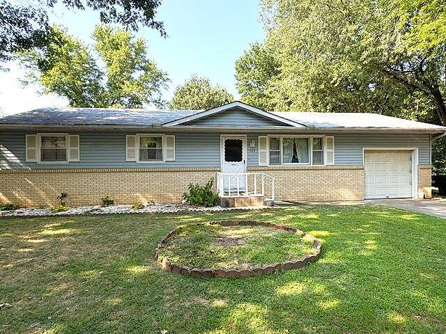 463 W Pearl ST, Aurora, MO 65605