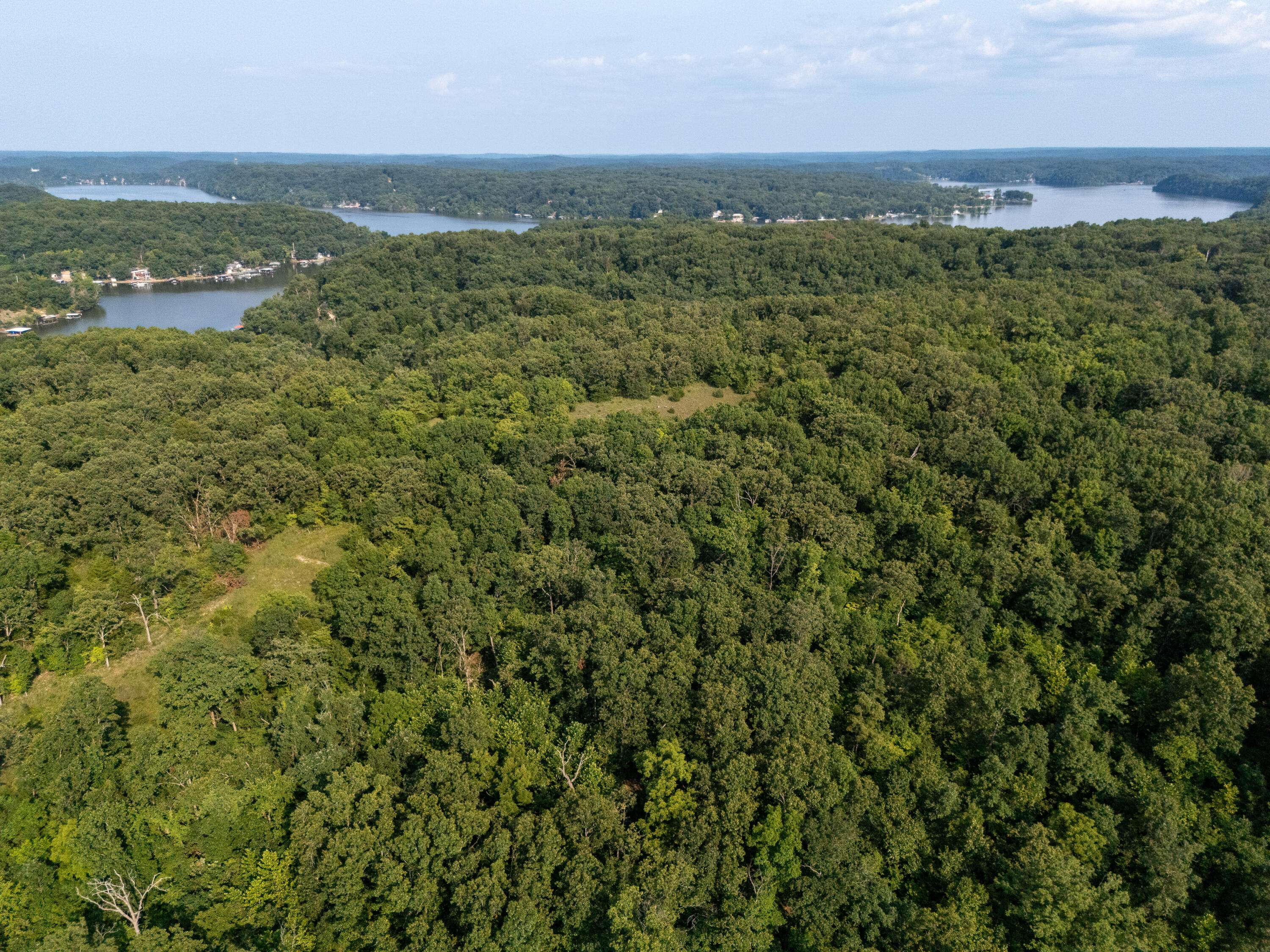 000 Sandy RD, Edwards, MO 65326