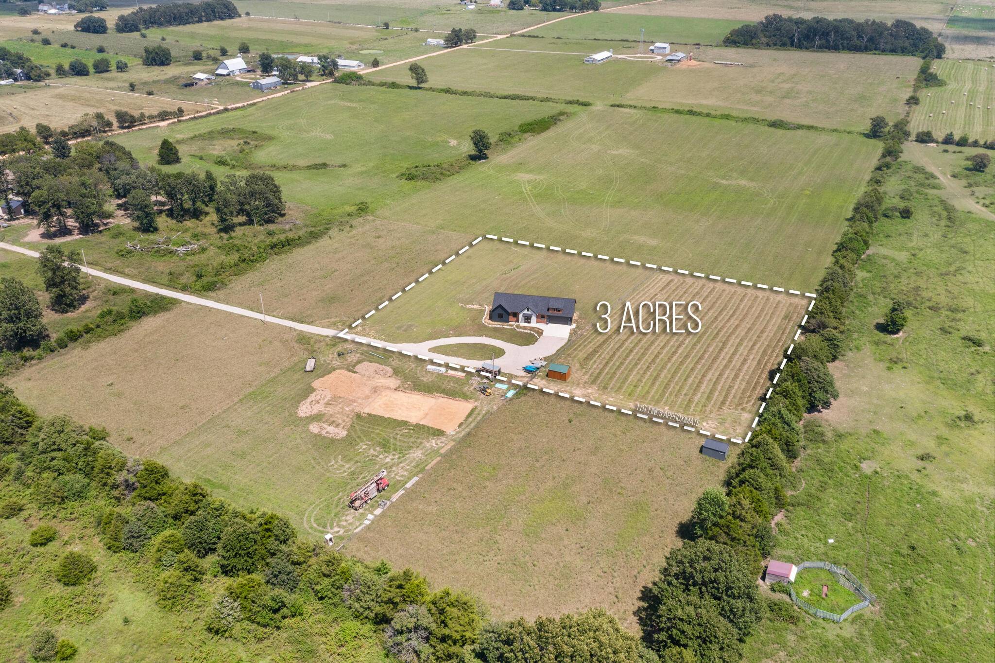 105 Timberview DR, Seymour, MO 65746