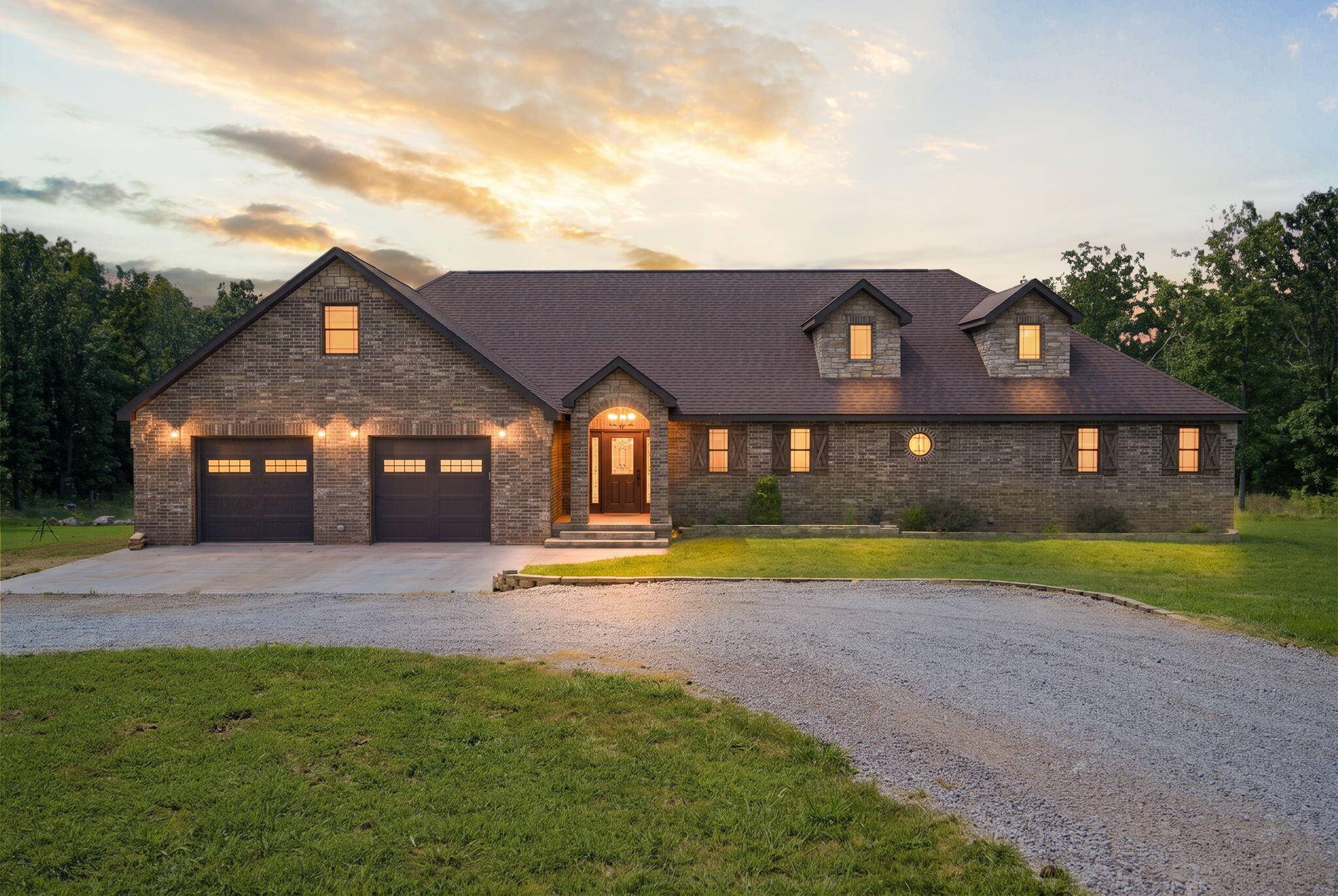 1295 Spring Valley, Marshfield, MO 65706