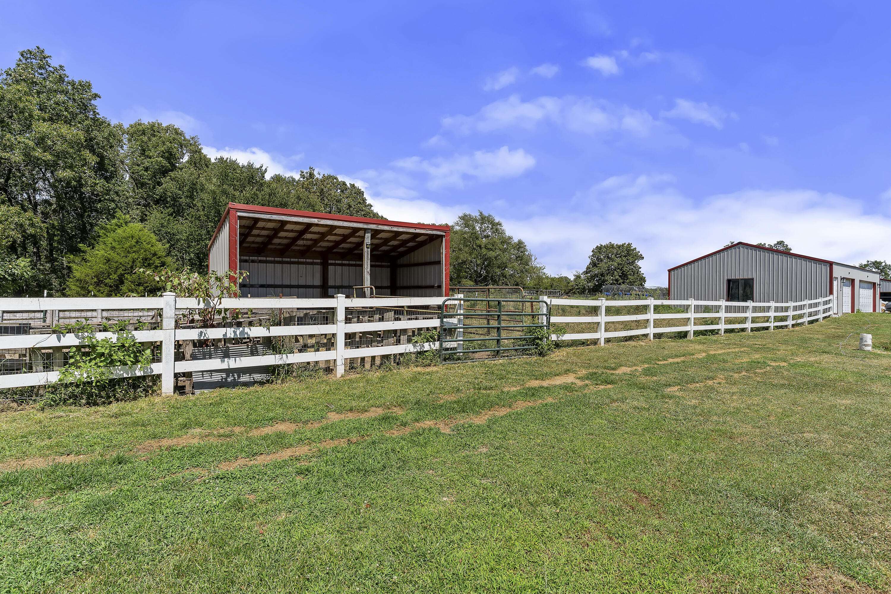 119 Jensen RD, Conway, MO 65632