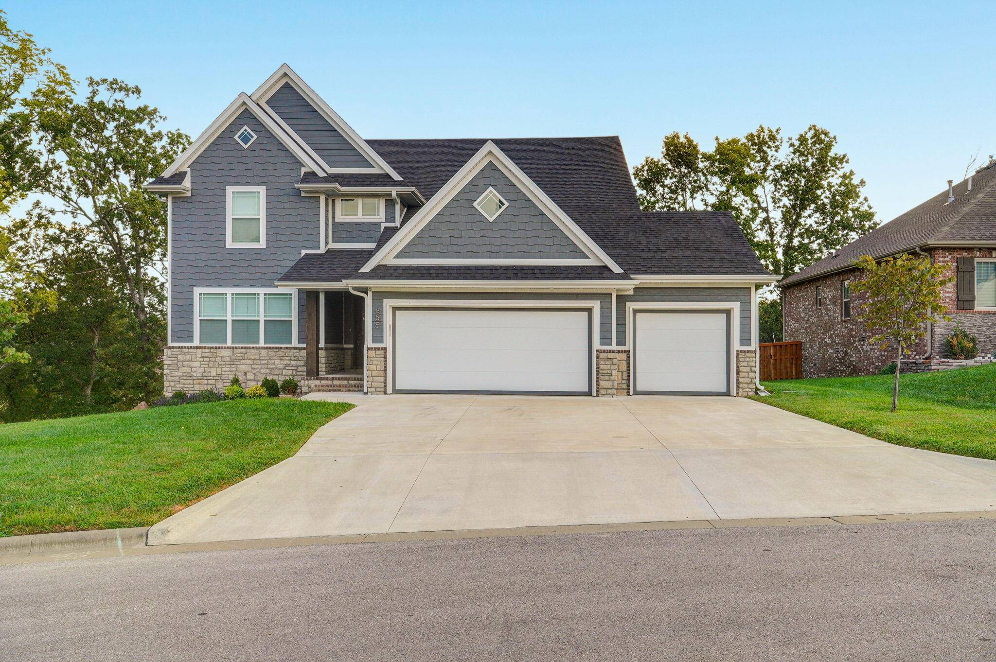 855 E Ashford AVE, Nixa, MO 65714