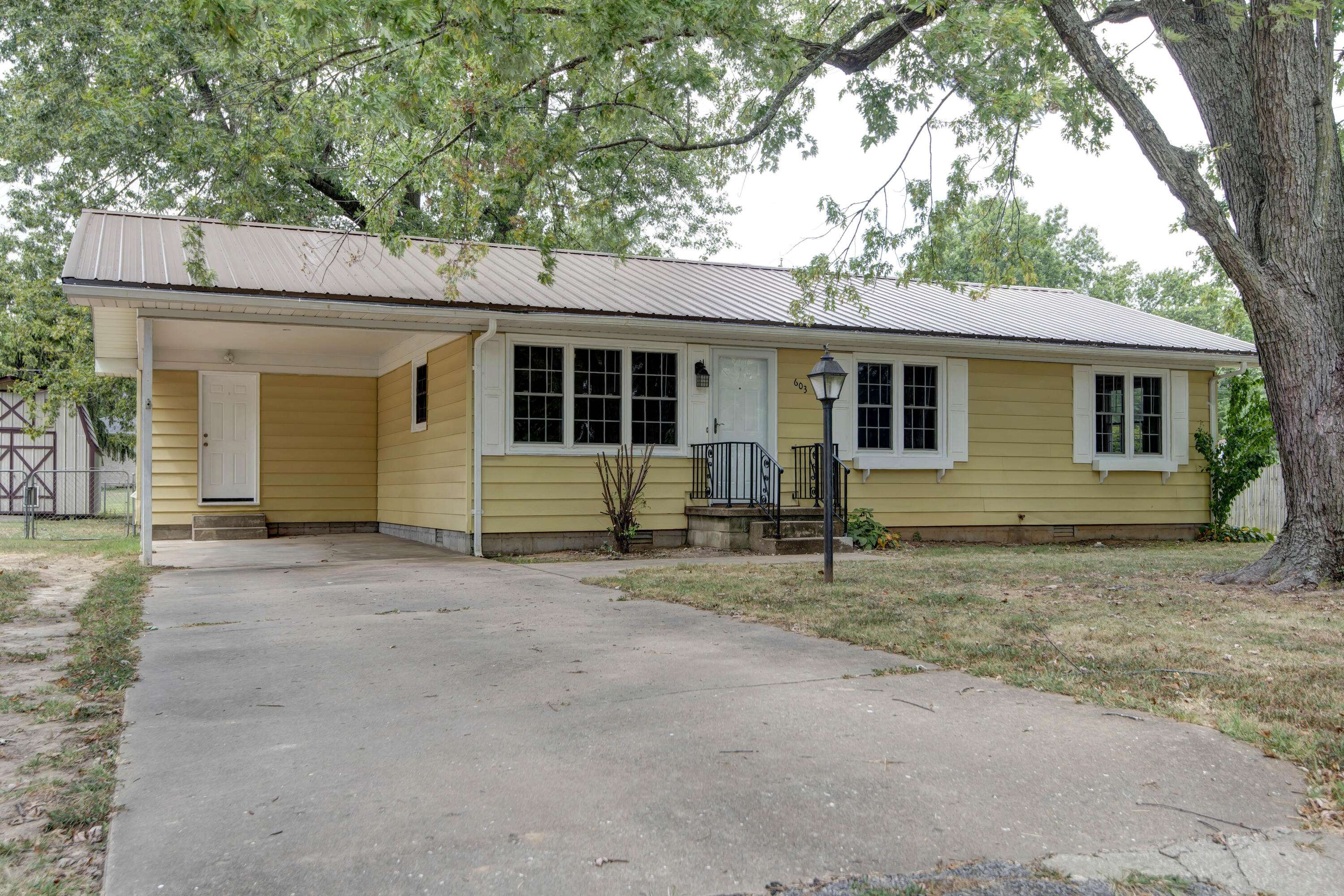 603 S Ohio ST, Marionville, MO 65705