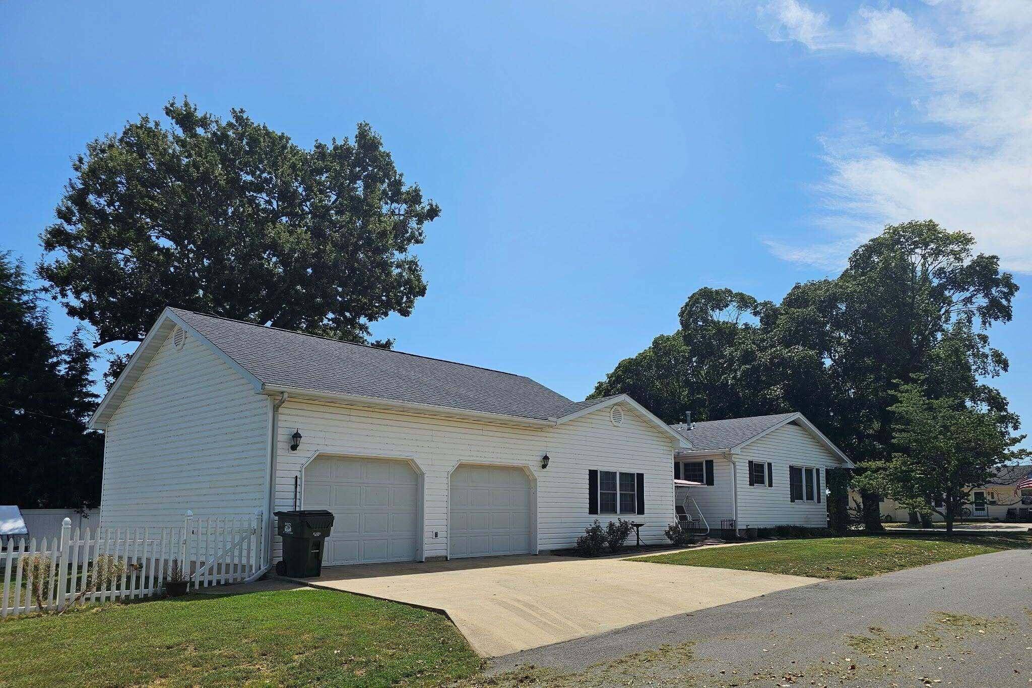 108 W Alice ST, Mt Vernon, MO 65712