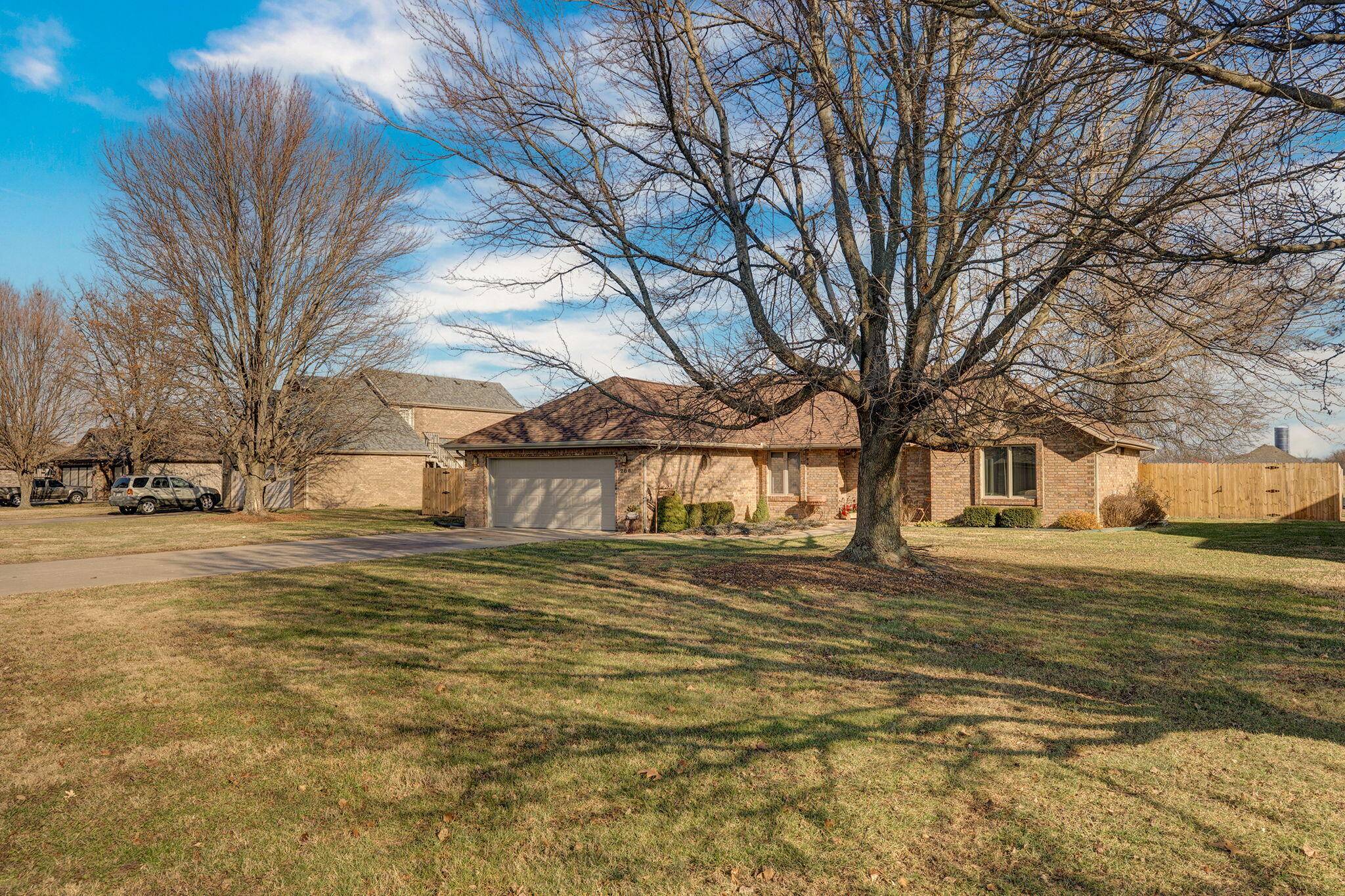 206 Dunkle DR, Marionville, MO 65705
