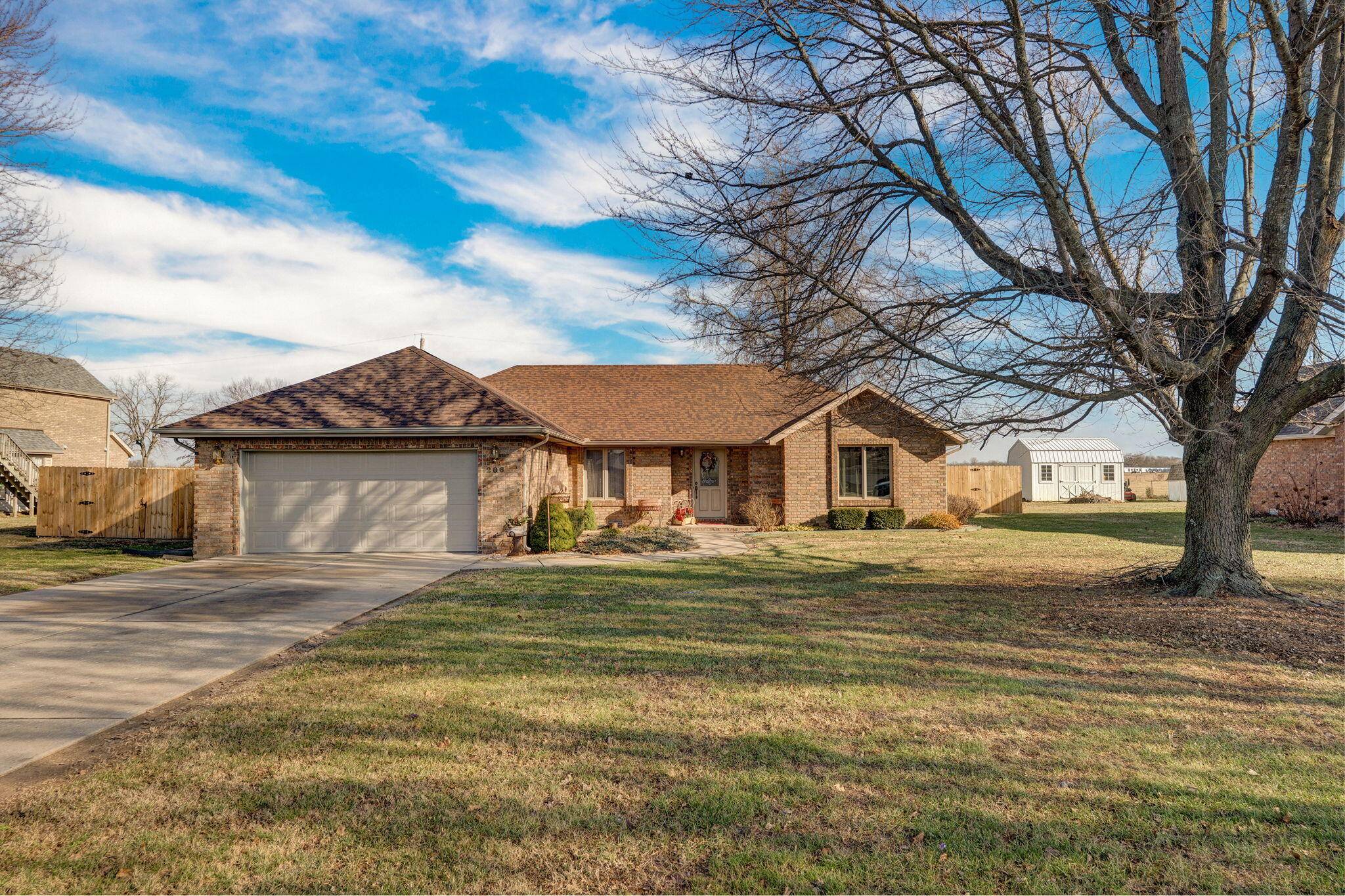 206 Dunkle DR, Marionville, MO 65705