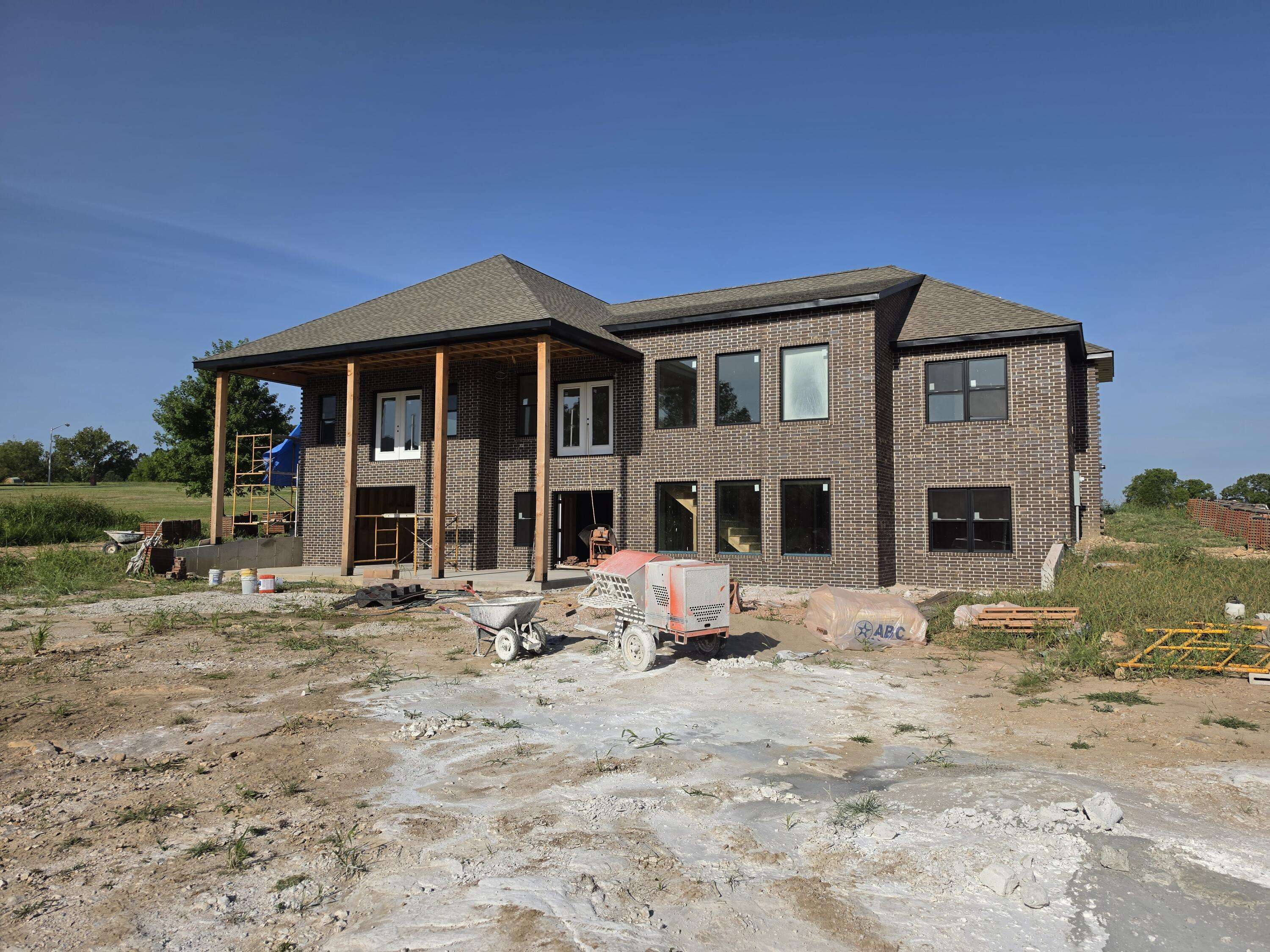 4384 S 146th RD, Bolivar, MO 65613
