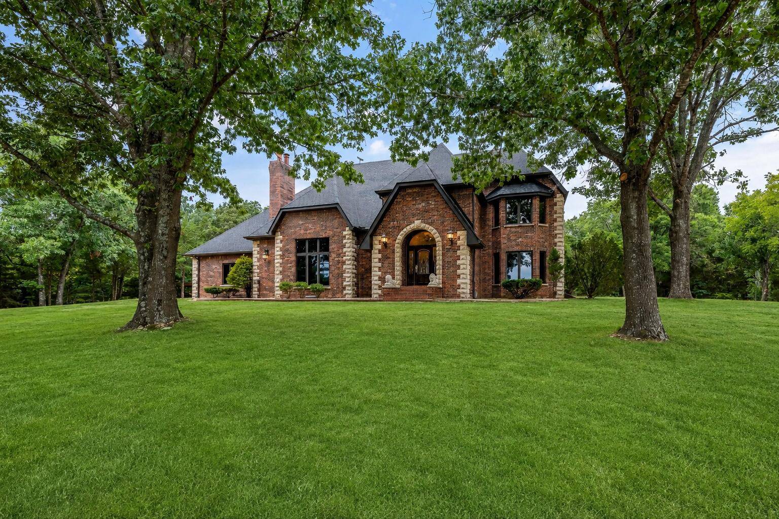 93 Reagan Hollow RD, Noel, MO 64854