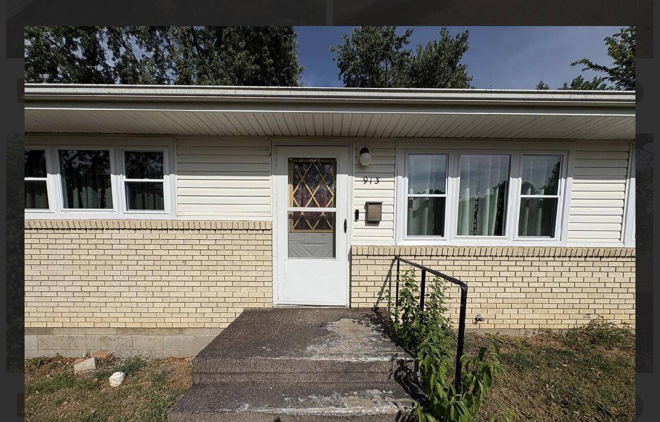 913 Flower Box LN, Neosho, MO 64850