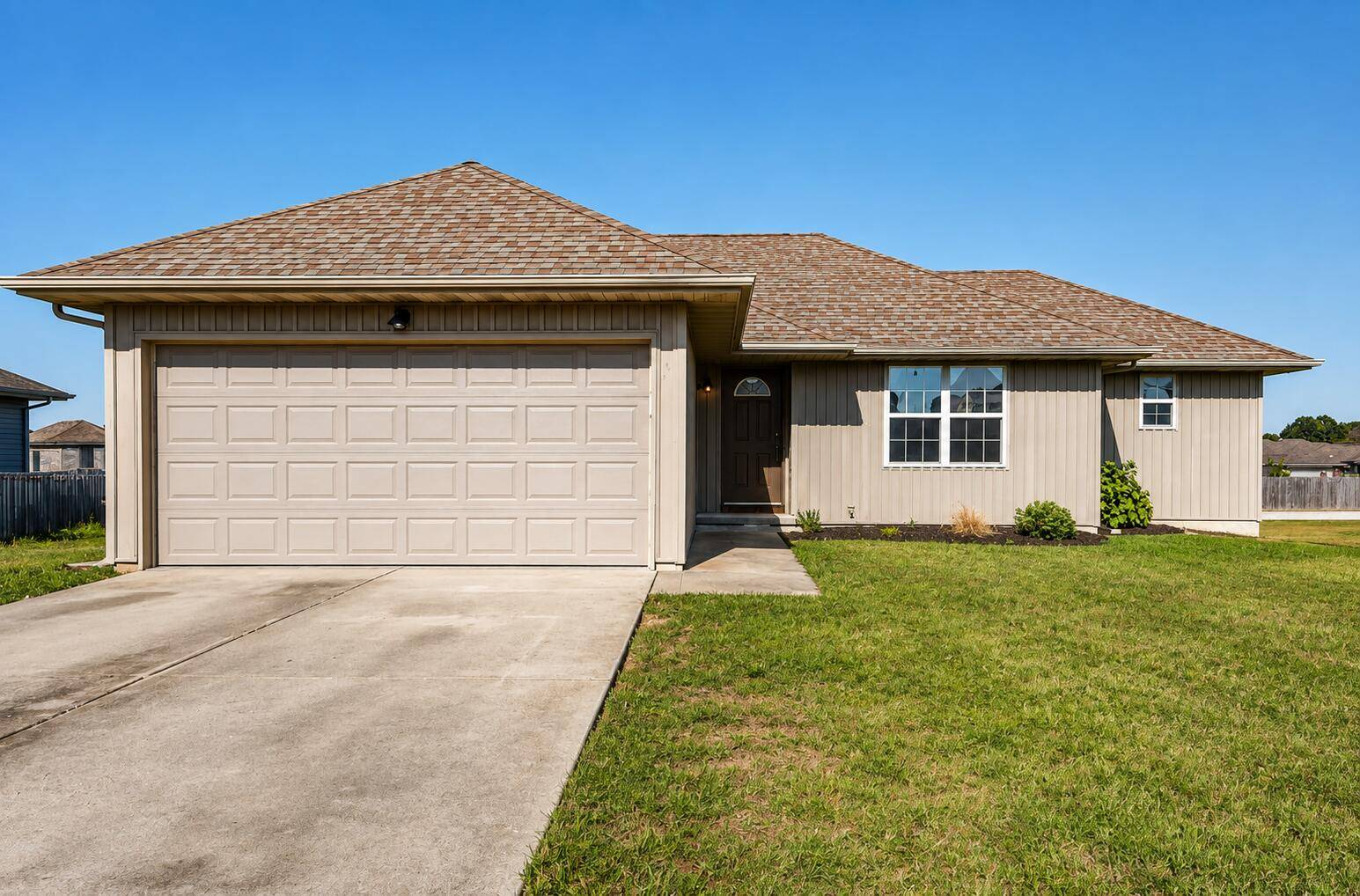 107 Cherry AVE, Clever, MO 65631