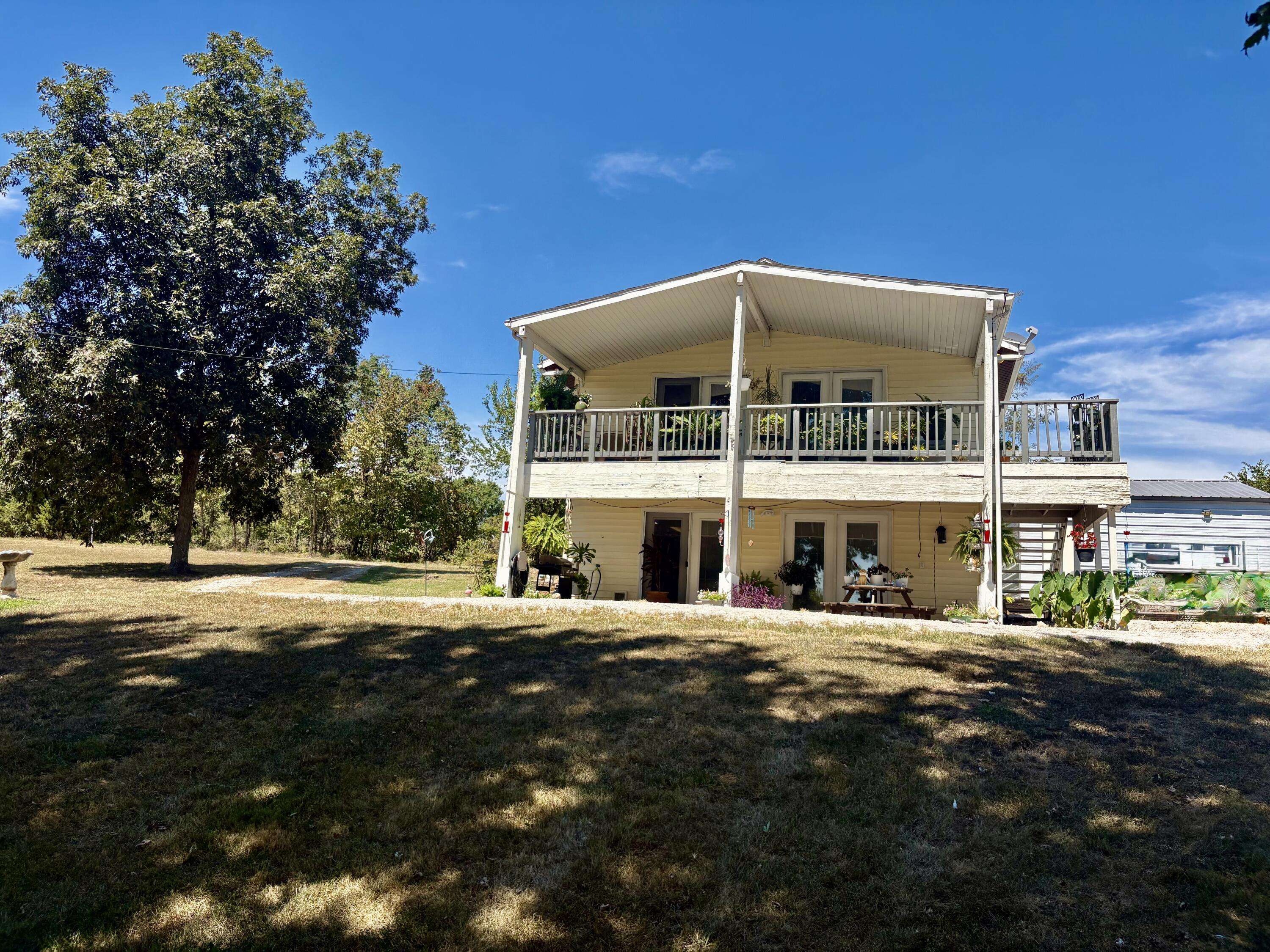4 Cedar ST, Greenfield, MO 65661