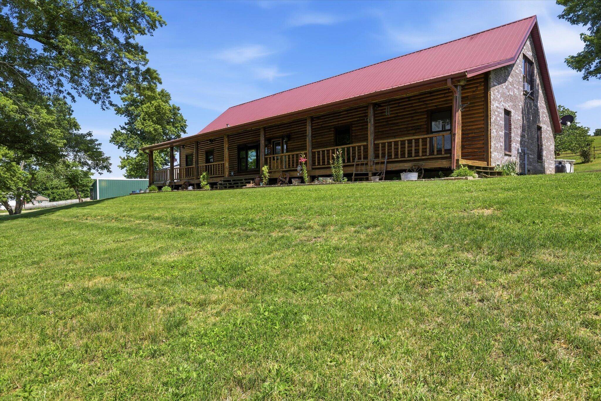 1518 Sandhill LN, Fordland, MO 65652