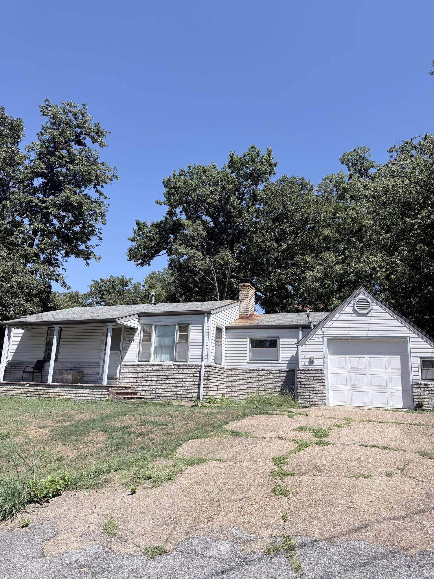158 Linwood ST, Forsyth, MO 65653