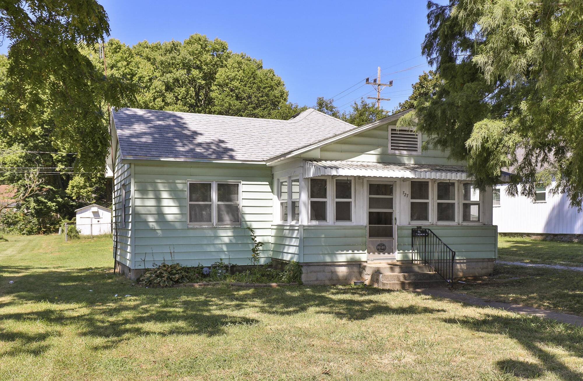 727 N Fremont AVE, Springfield, MO 65802