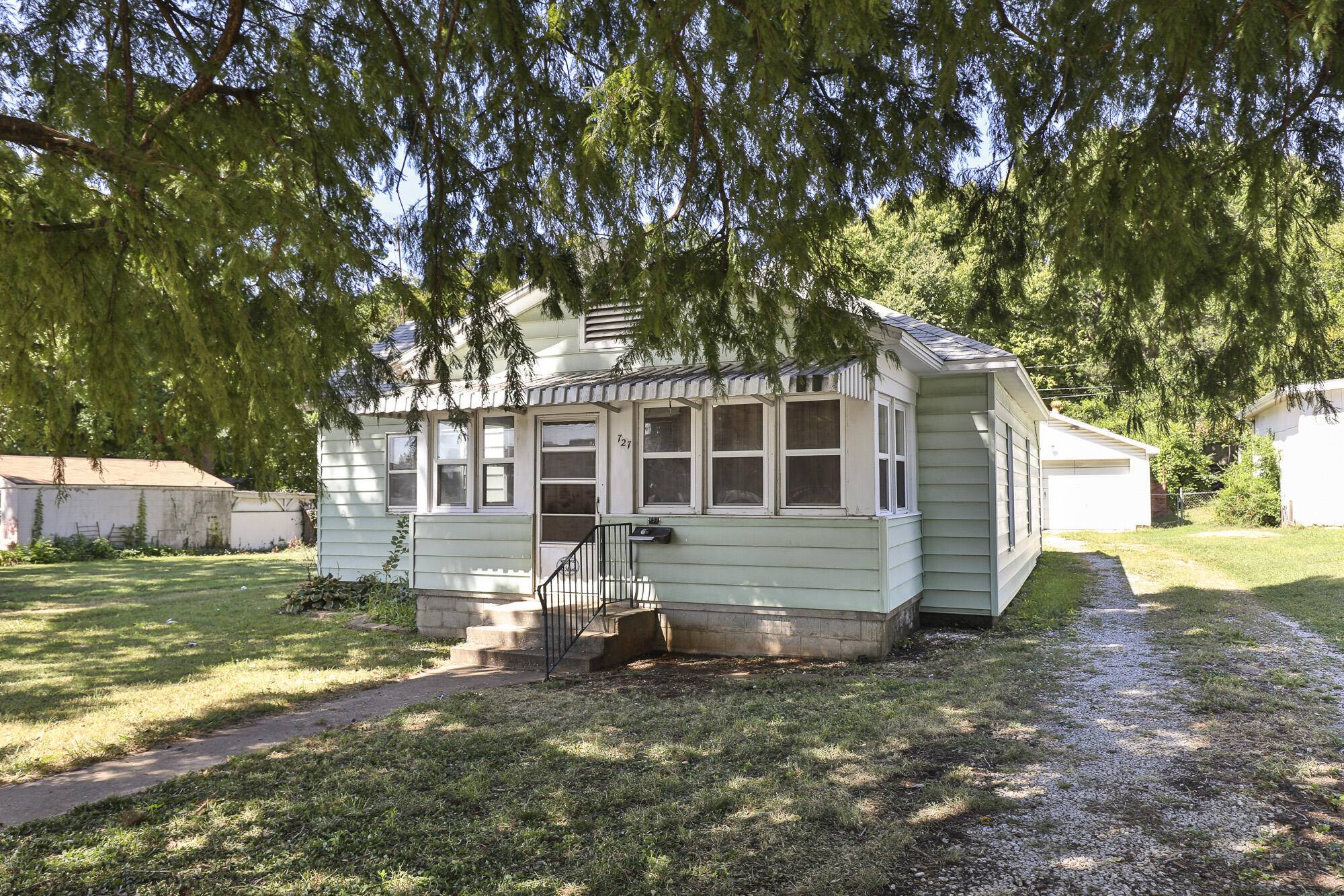 727 N Fremont AVE, Springfield, MO 65802