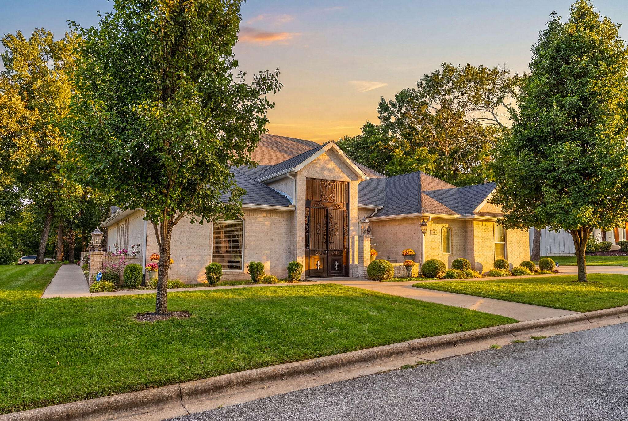 400 Loganberry RD, Branson, MO 65616