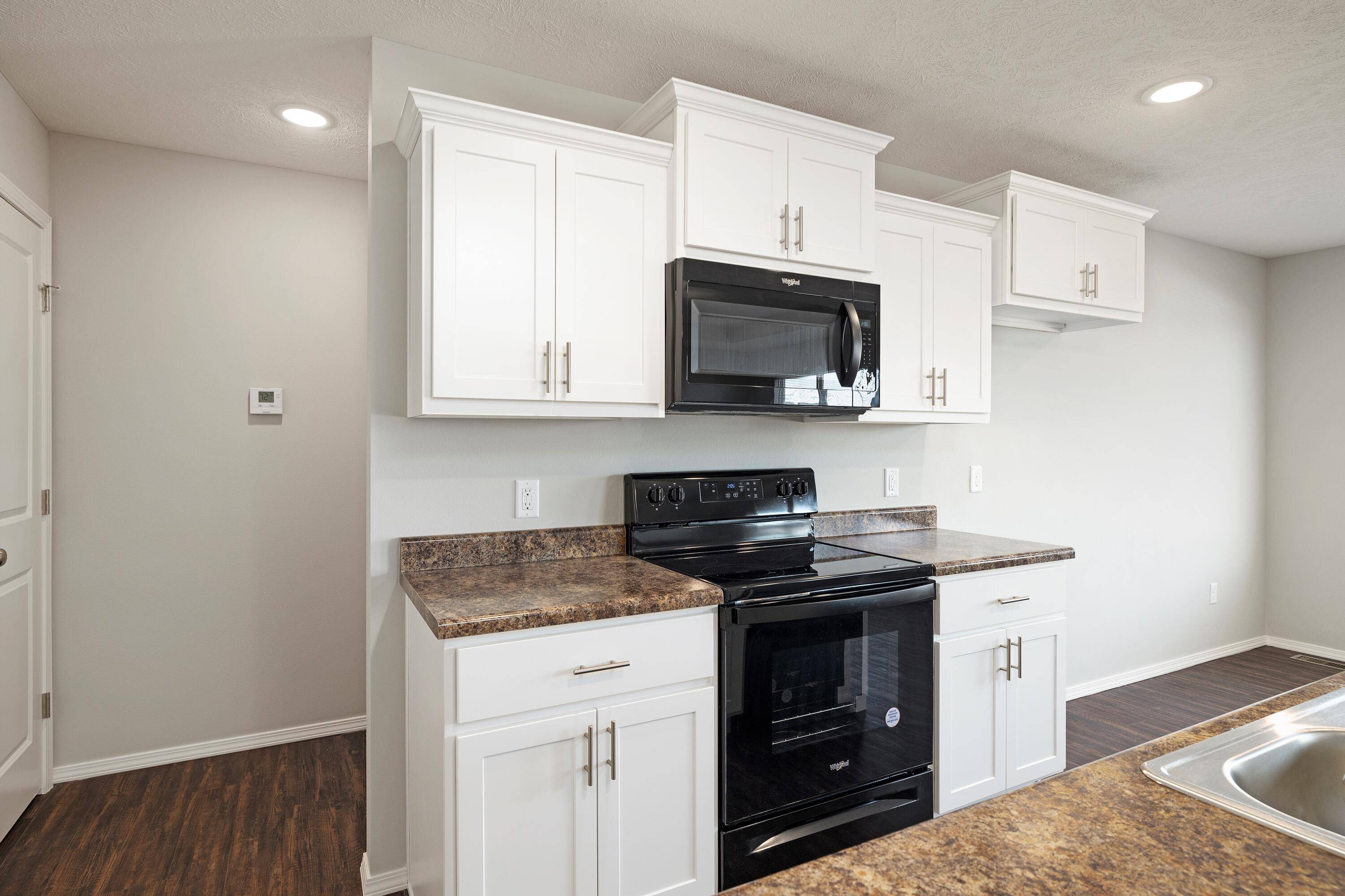 2180 S Durango DR, Bolivar, MO 65613