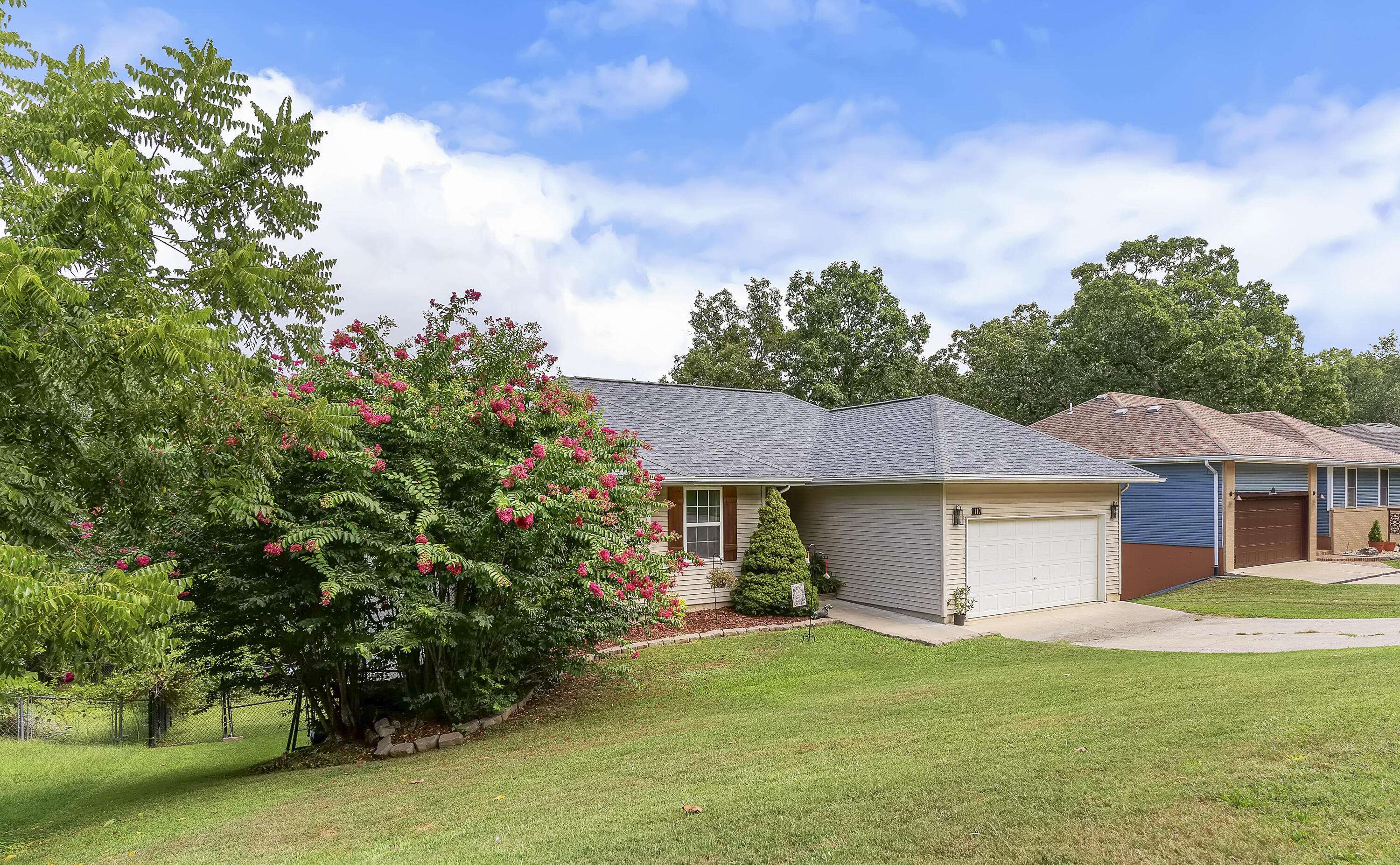 117 Shiloh ST, Branson, MO 65616