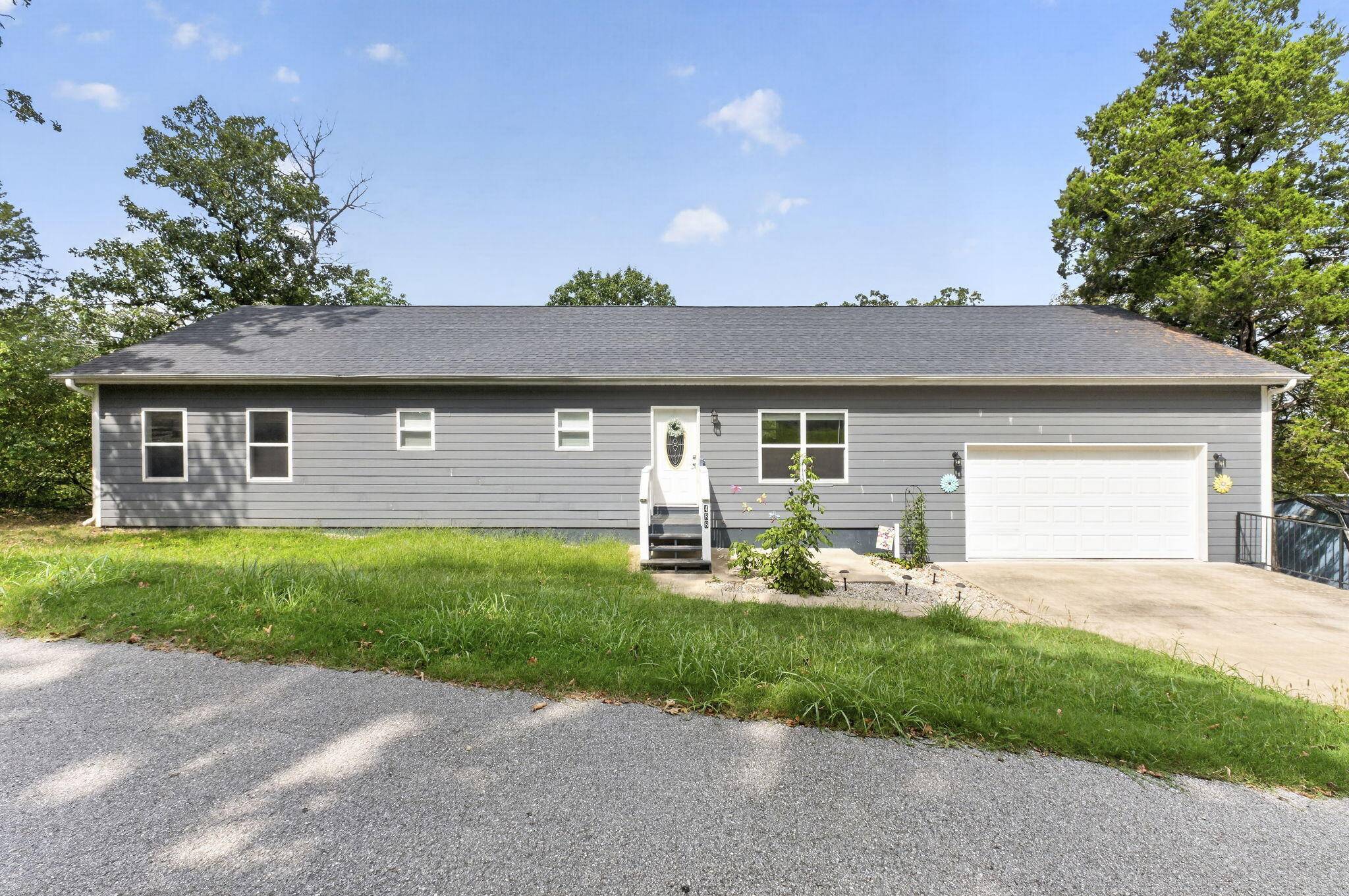 488 Rockhill DR, Forsyth, MO 65653