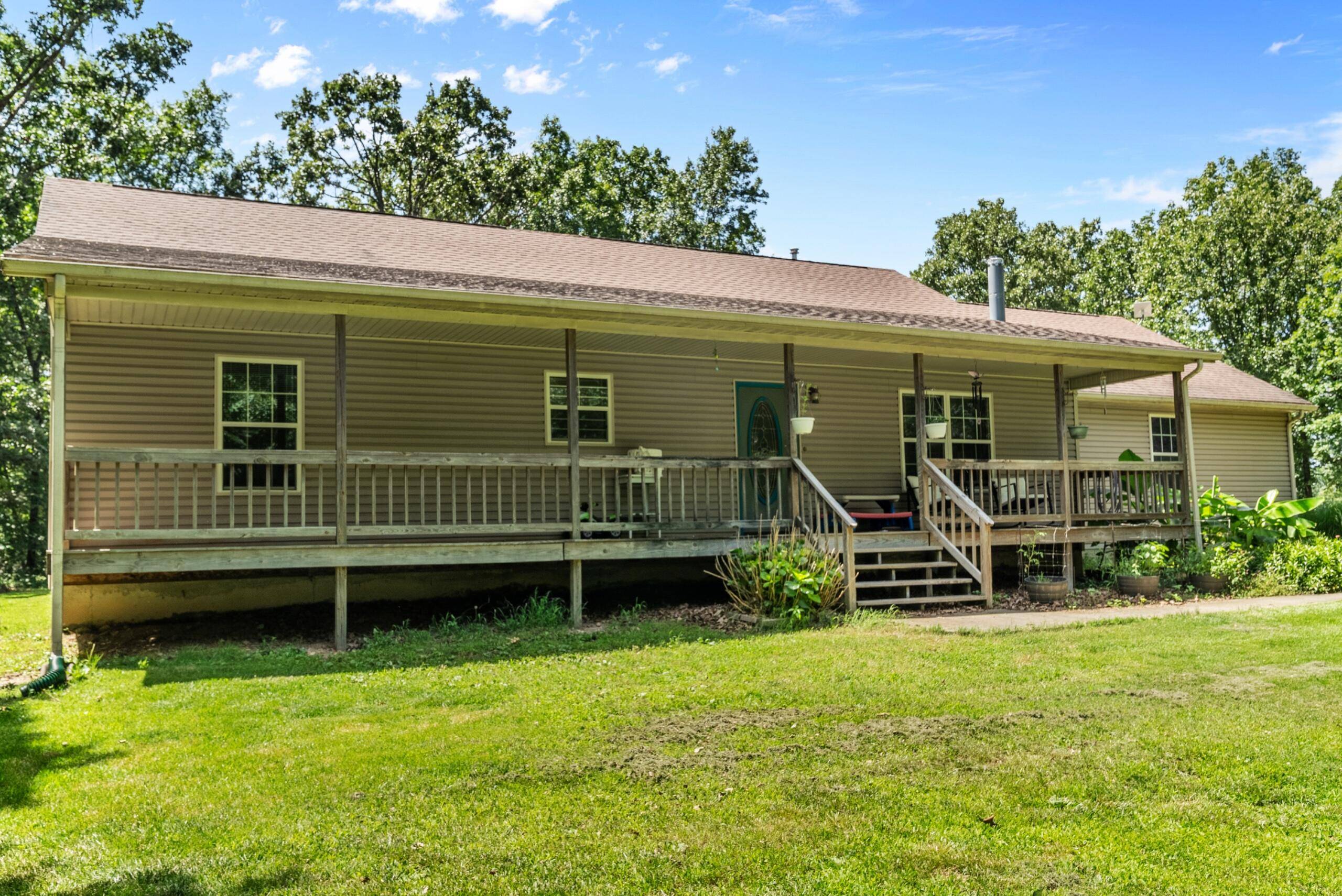 13512 Lawrence 2037, Miller, MO 65707