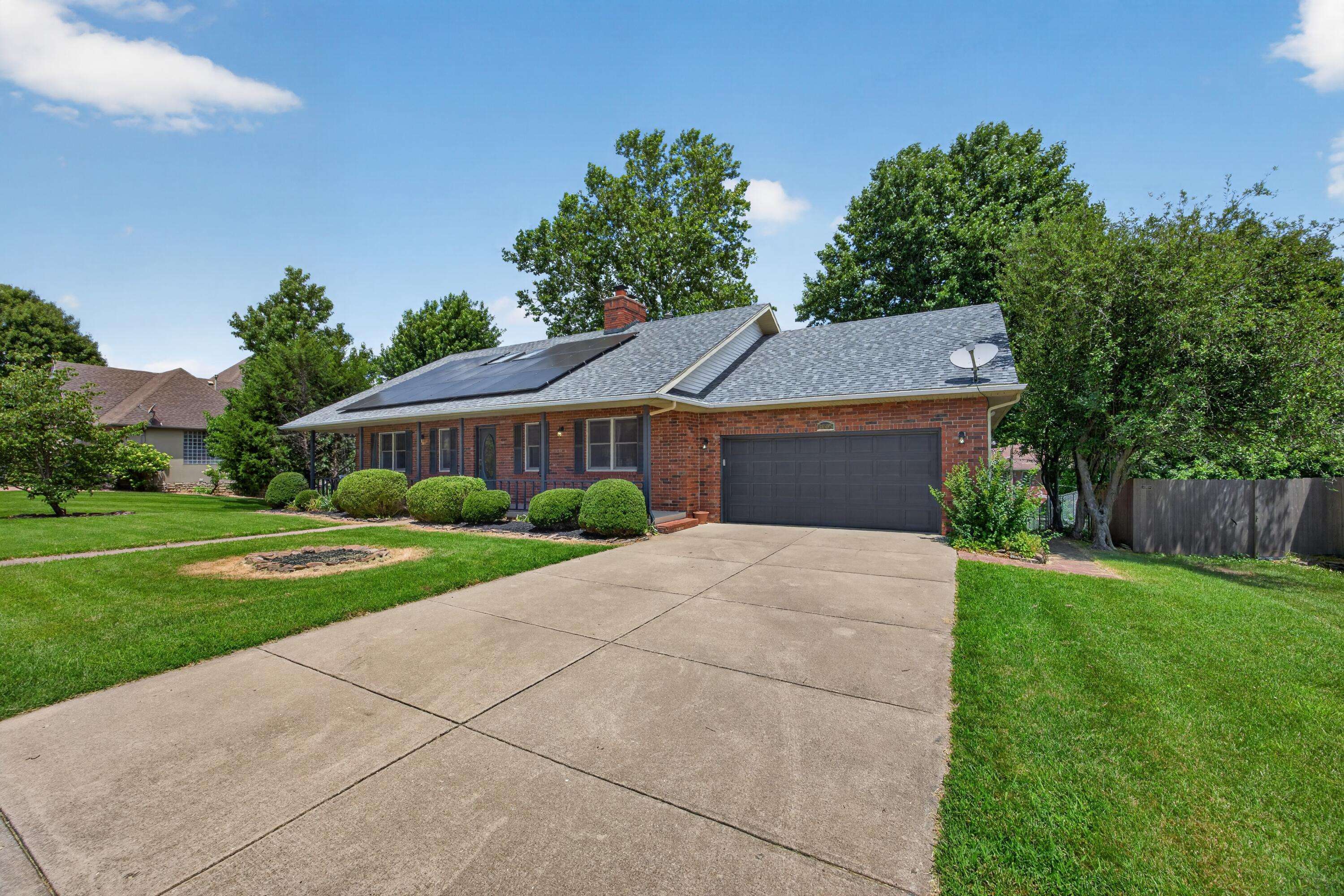 3605 E Delmar ST, Springfield, MO 65809