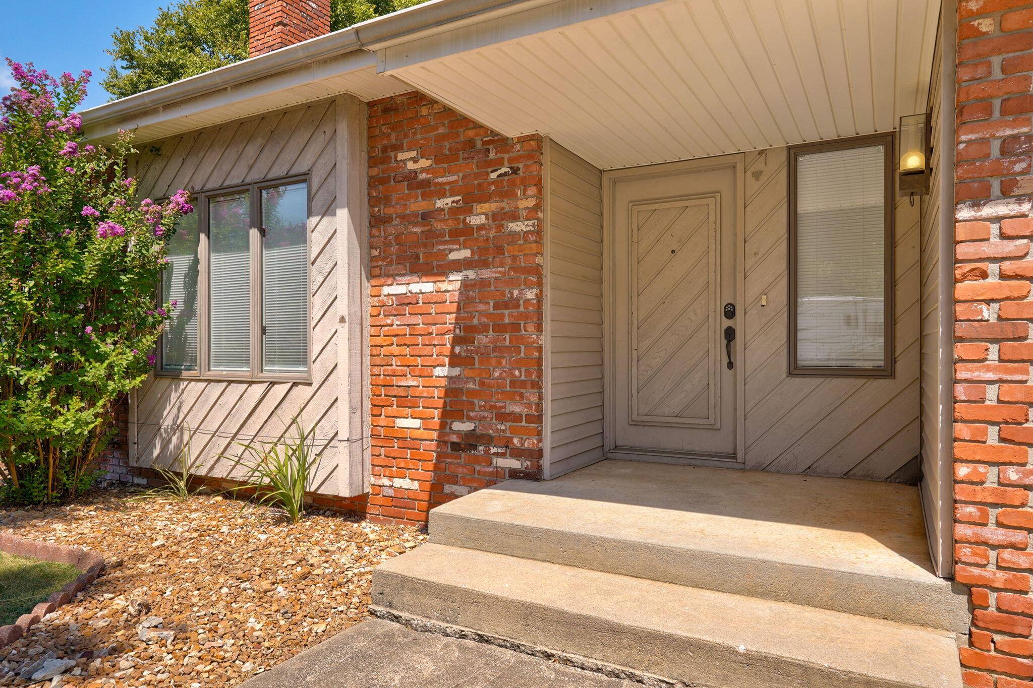 2771 W Westview ST, Springfield, MO 65807
