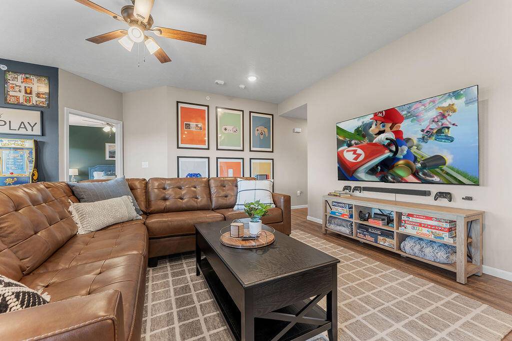 53 Bunker DR #1, Branson West, MO 65737