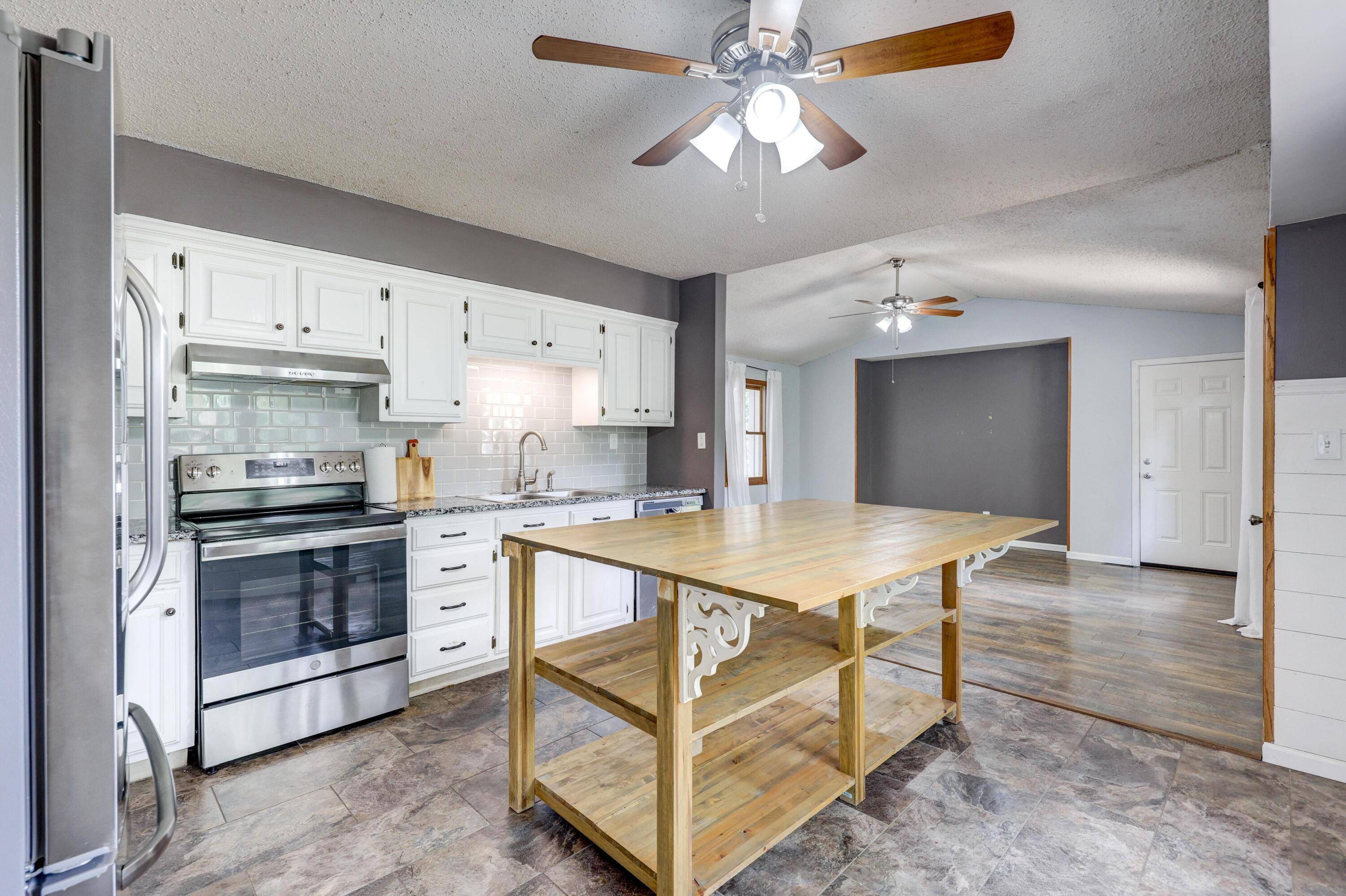 1701 Hickory Hills DR, Joplin, MO 64801