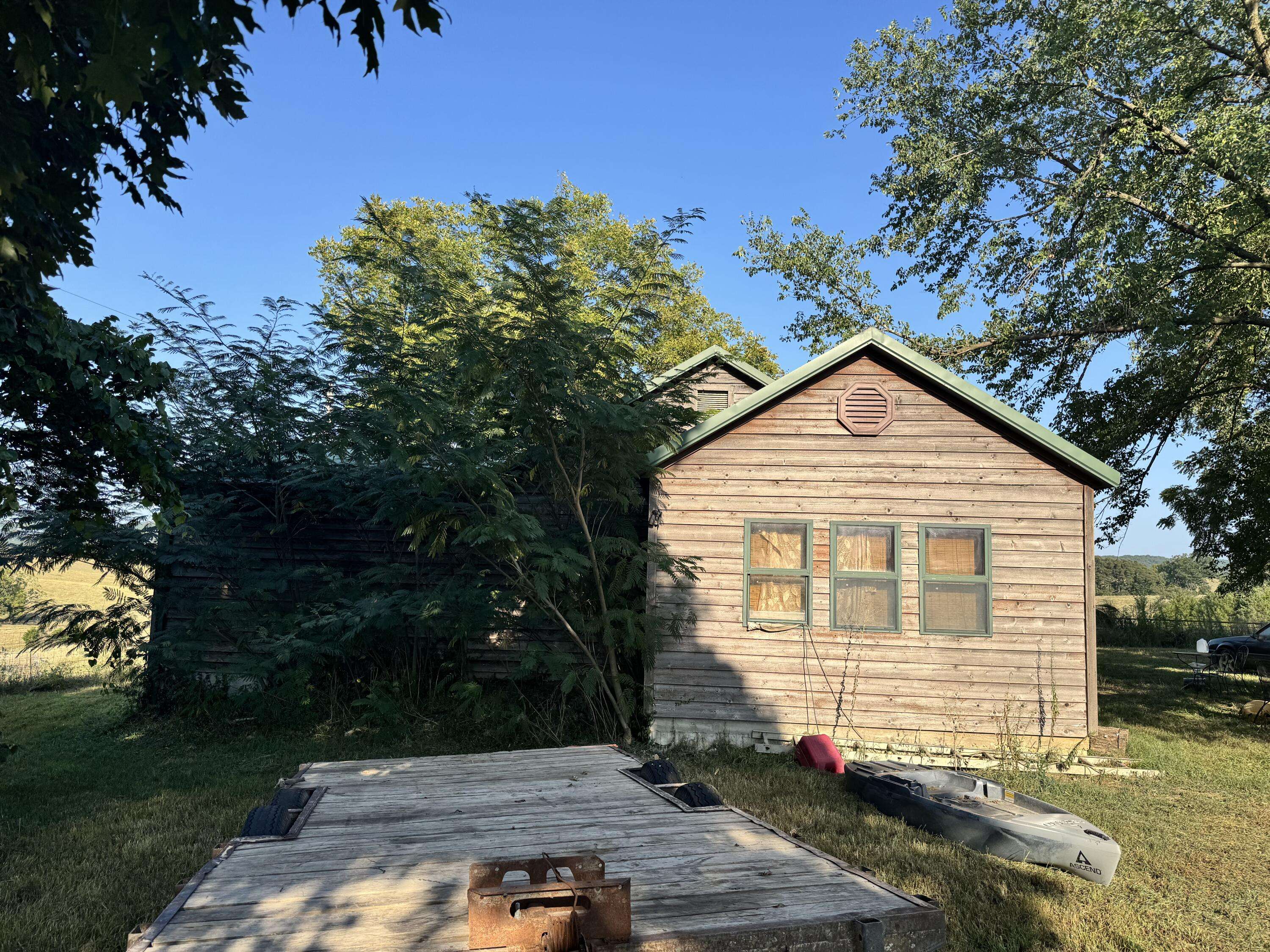 16534 State Highway 39, Aurora, MO 65605