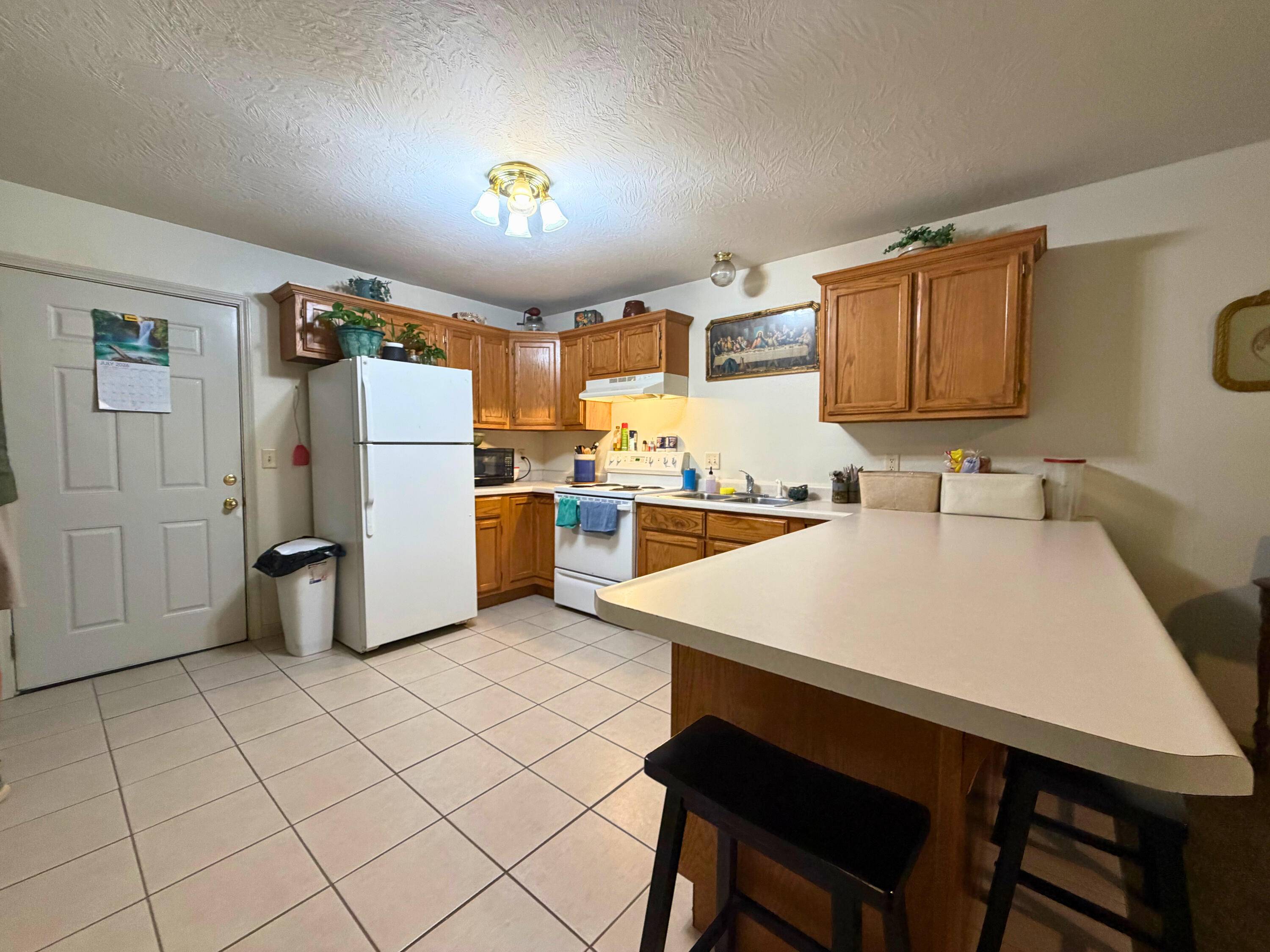 420/2/5/7 W Bradford ST, Bolivar, MO 65613
