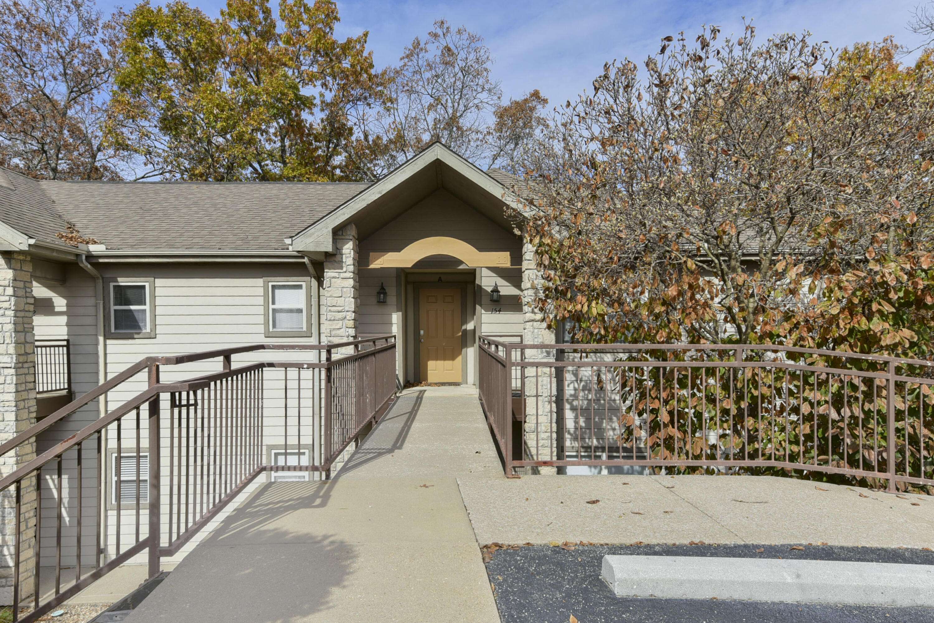 154 Oak LN #5, Branson West, MO 65737