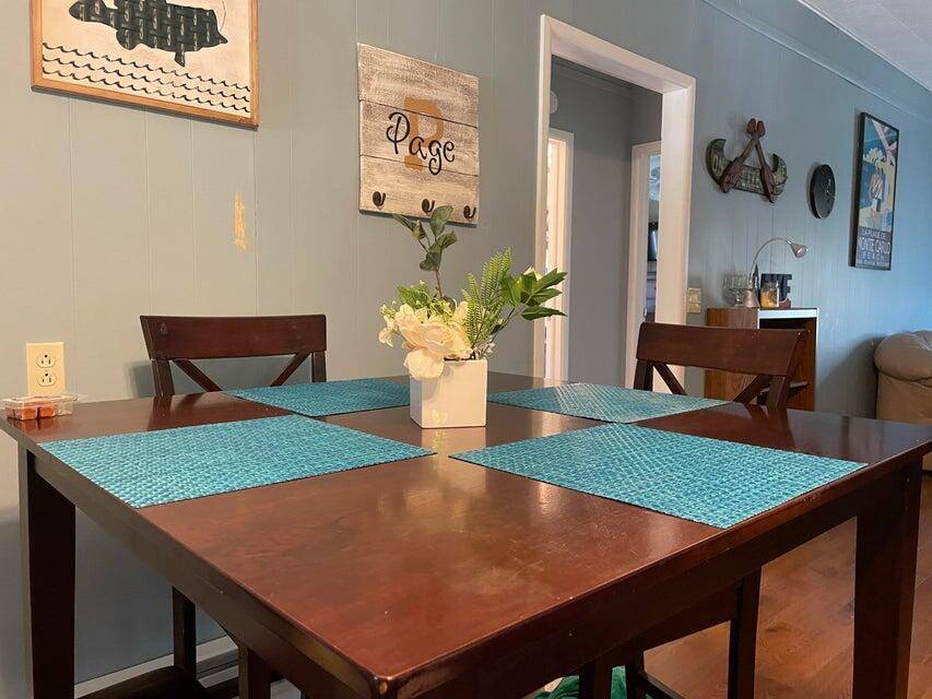 26108 Ken Haven RD, Pittsburg, MO 65724