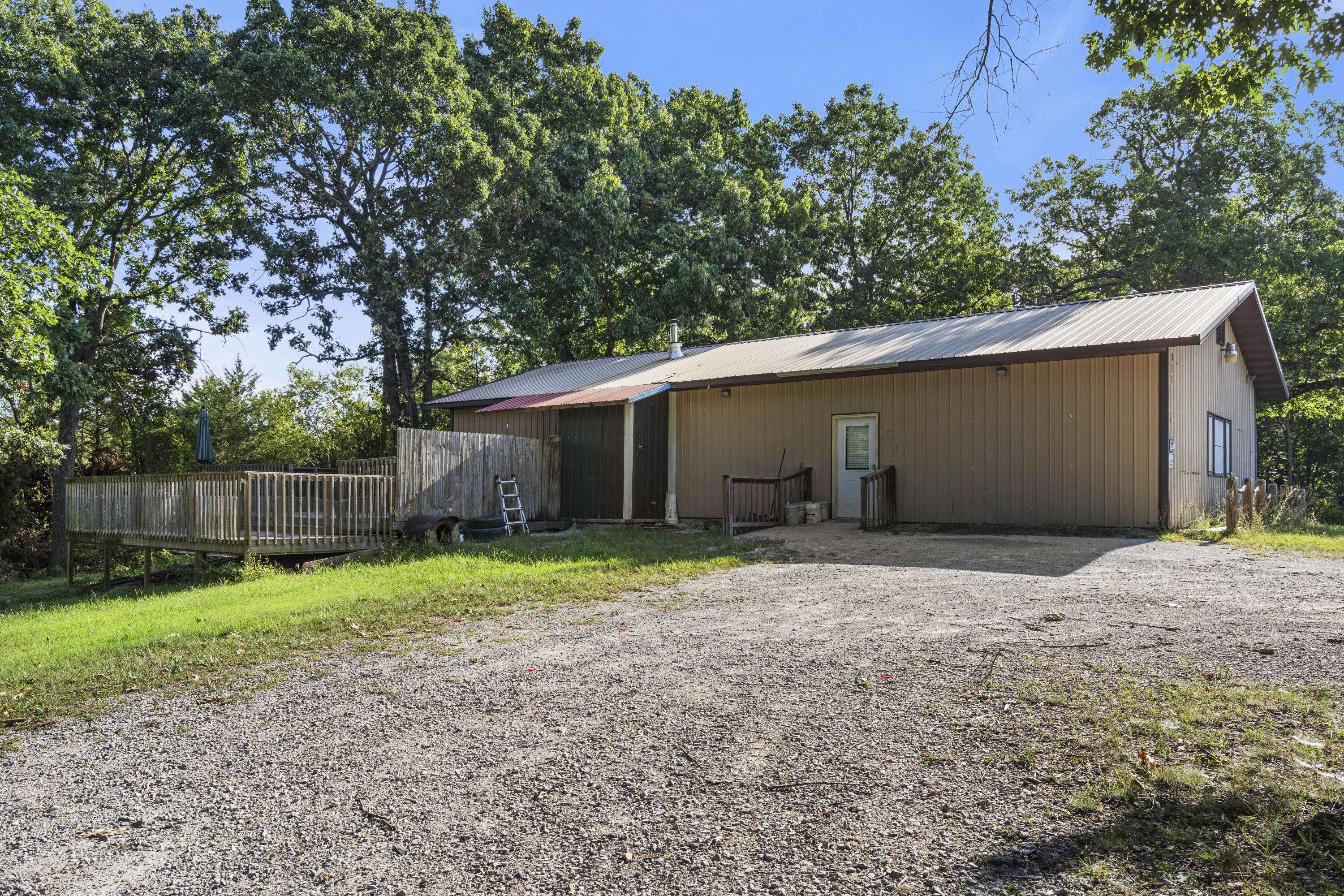 911 W State Highway 86, Lampe, MO 65681