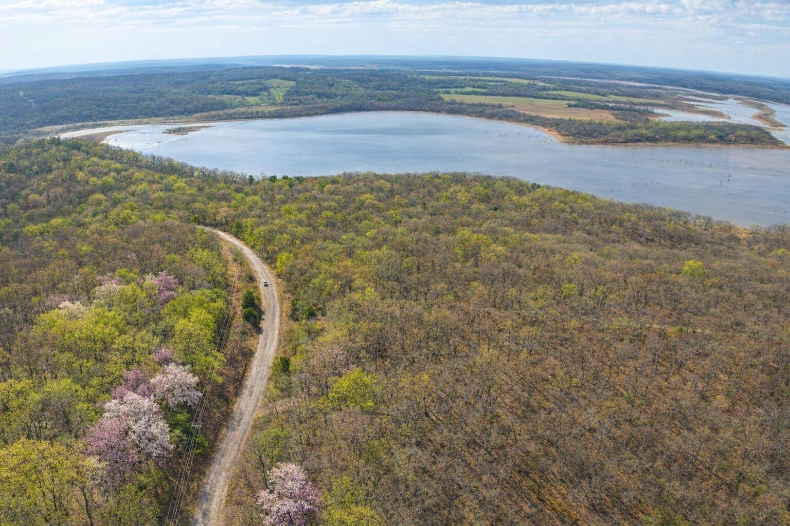 3925 NE 1075 Private RD, Osceola, MO 64776