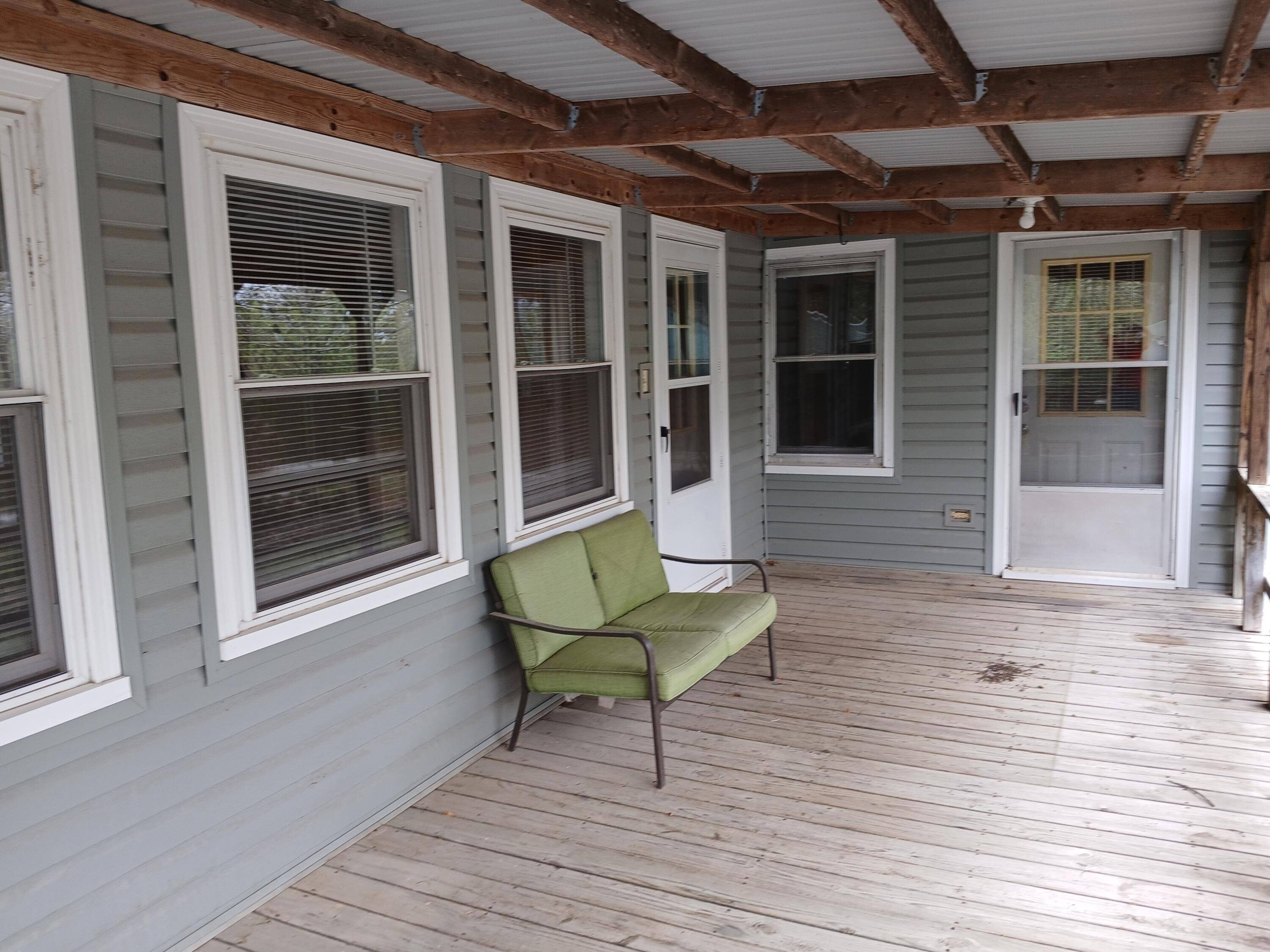 17572 Snowcap, Warsaw, MO 65355