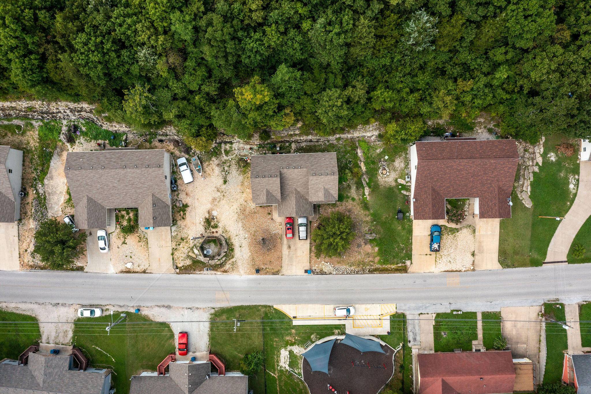16 Lakeshore DR, Kimberling City, MO 65686