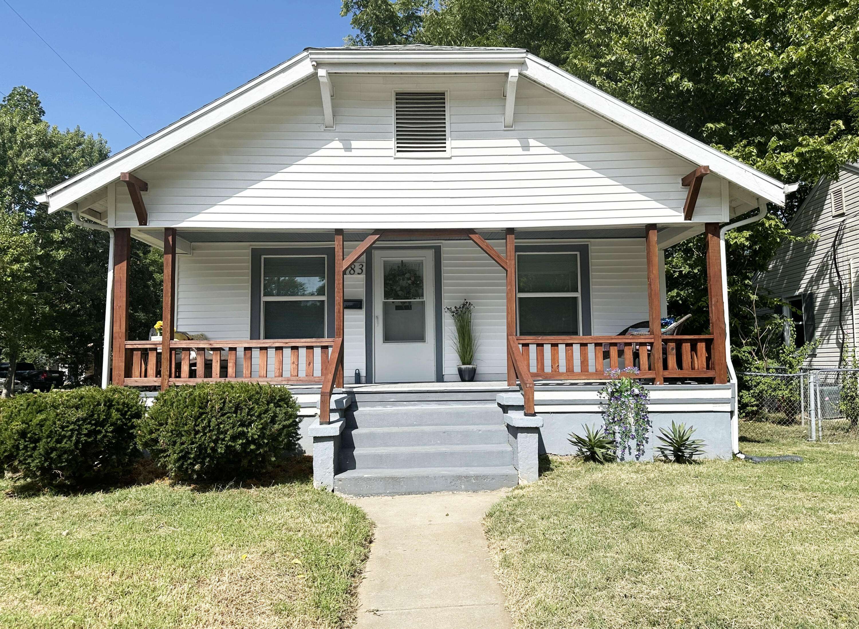 1183 S Pennsylvania AVE, Springfield, MO 65807