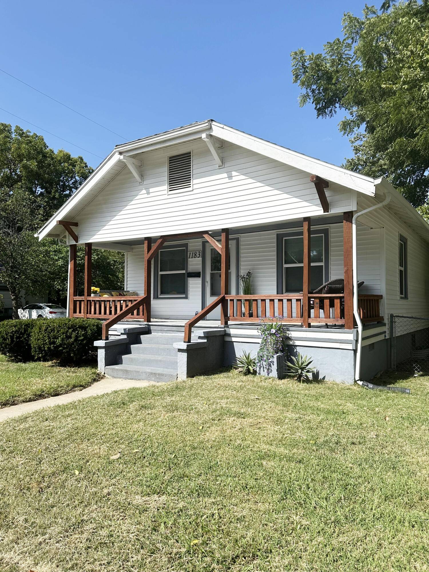 1183 S Pennsylvania AVE, Springfield, MO 65807