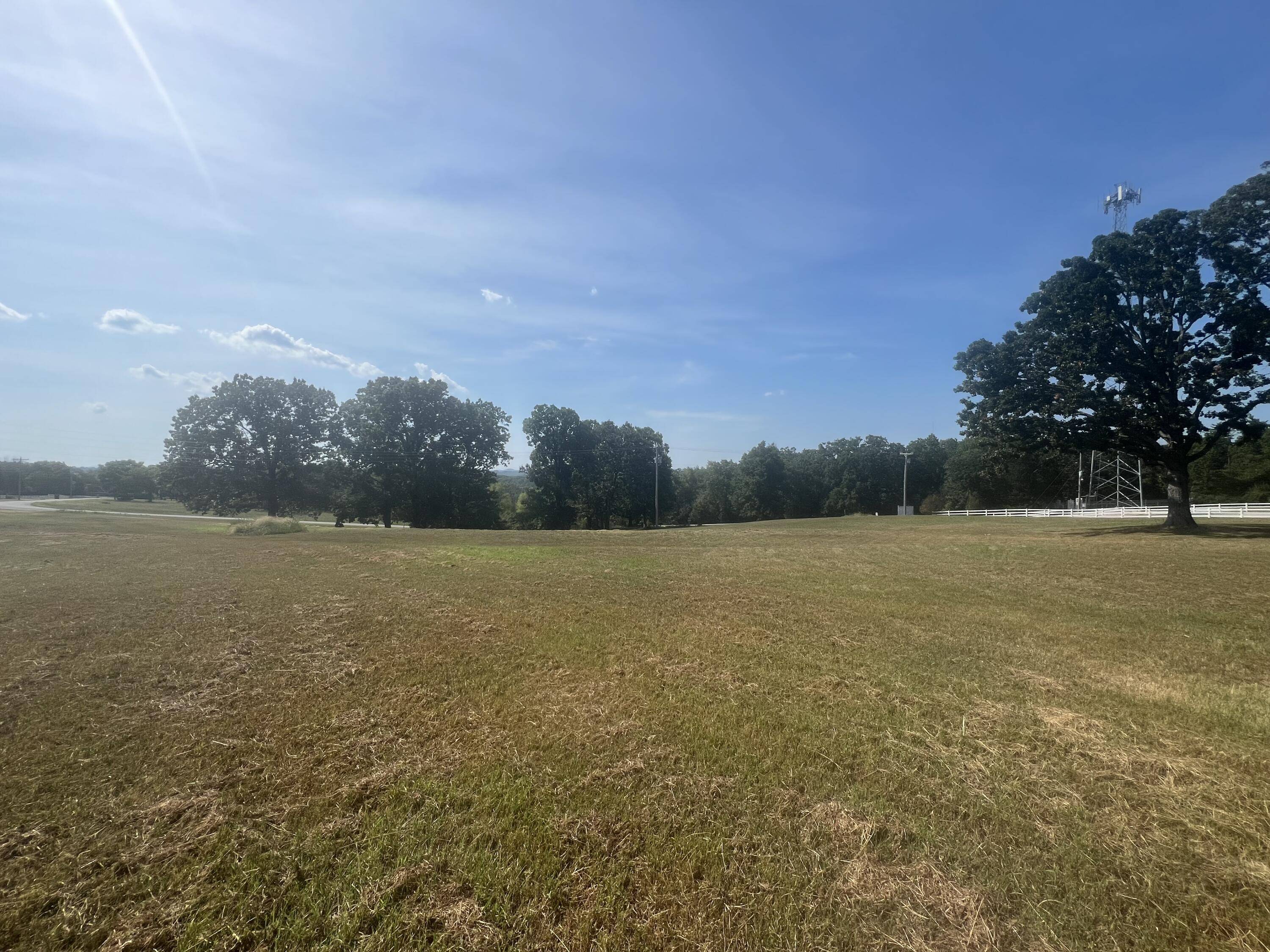 000 Lake Ranch RD, Kissee Mills, MO 65680