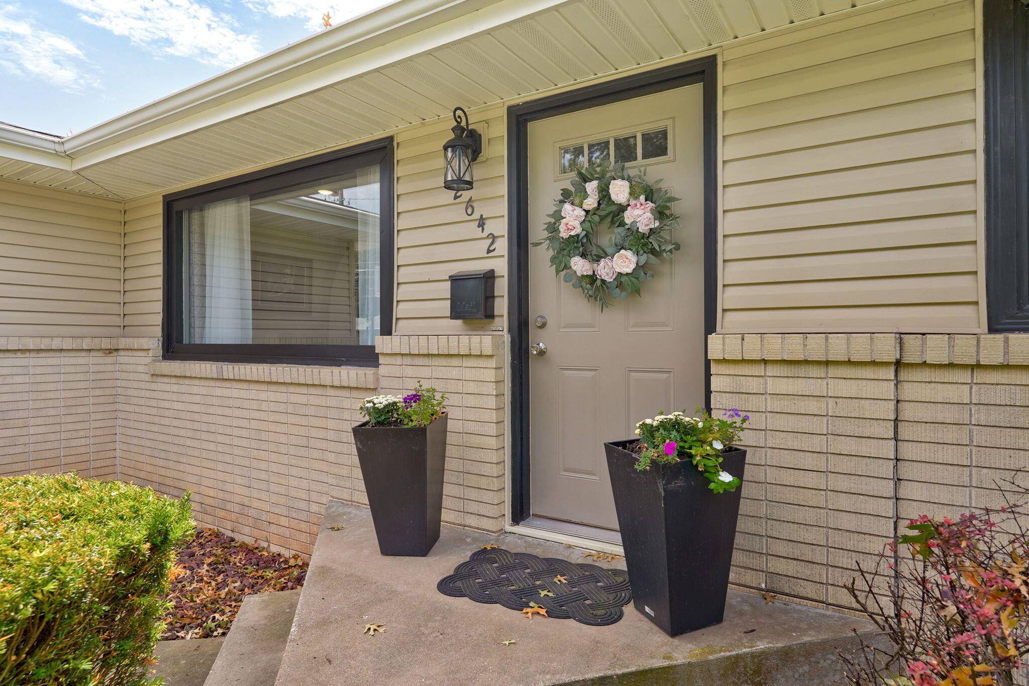 2642 E Lombard ST, Springfield, MO 65802