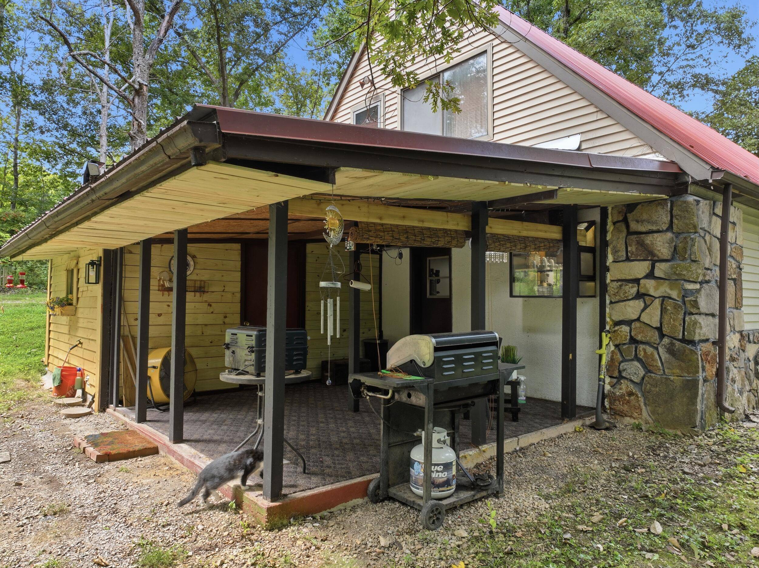 3320 County Road 328, Thayer, MO 65791
