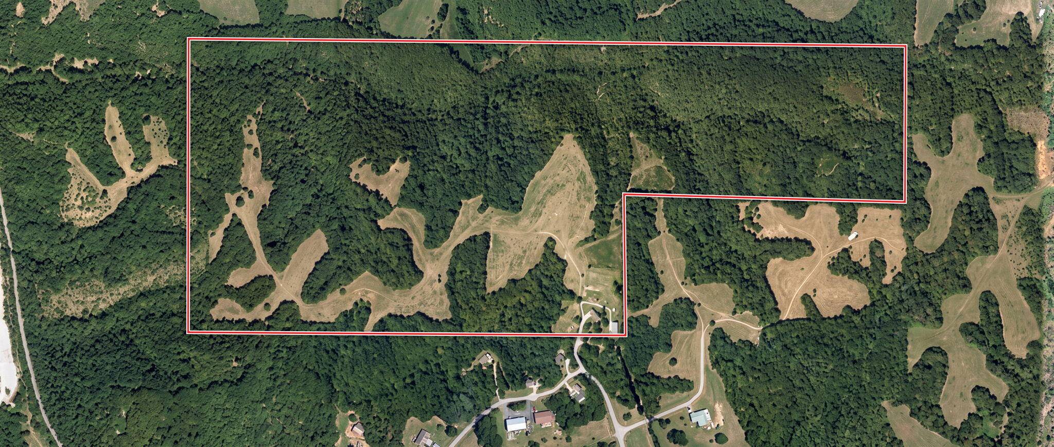 495 Shady Oak LN, Reeds Spring, MO 65737