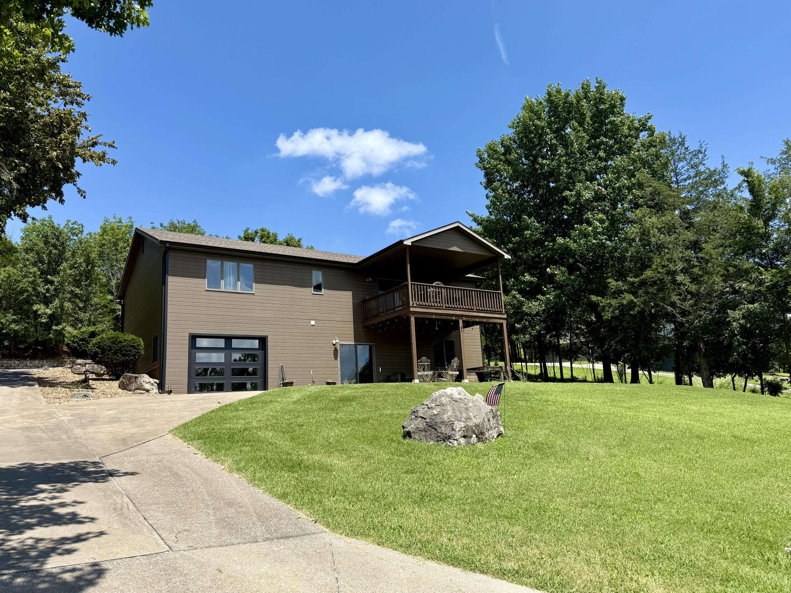 313 Lakefront CIR, Kimberling City, MO 65686