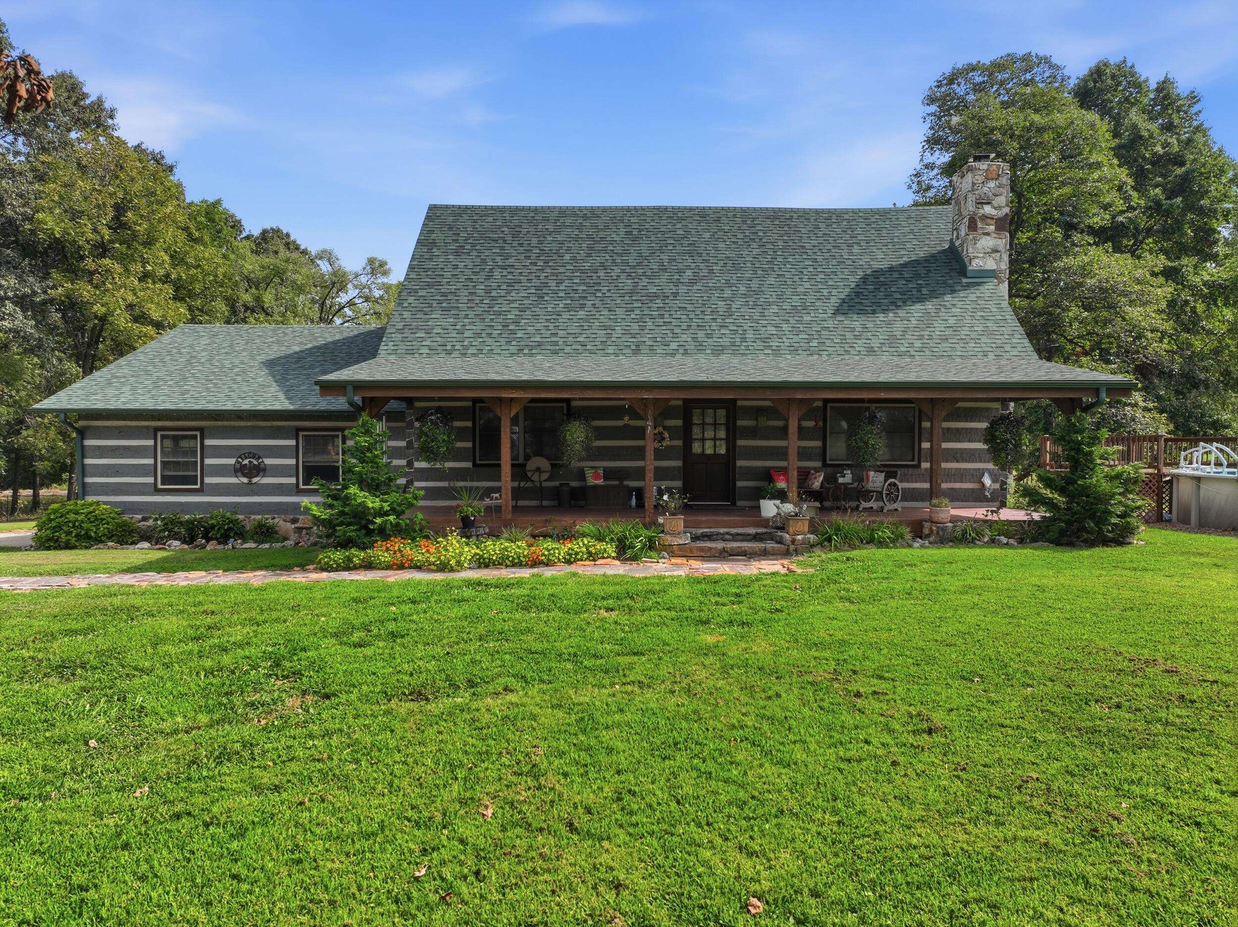 134 Mcintire RD, Caulfield, MO 65626