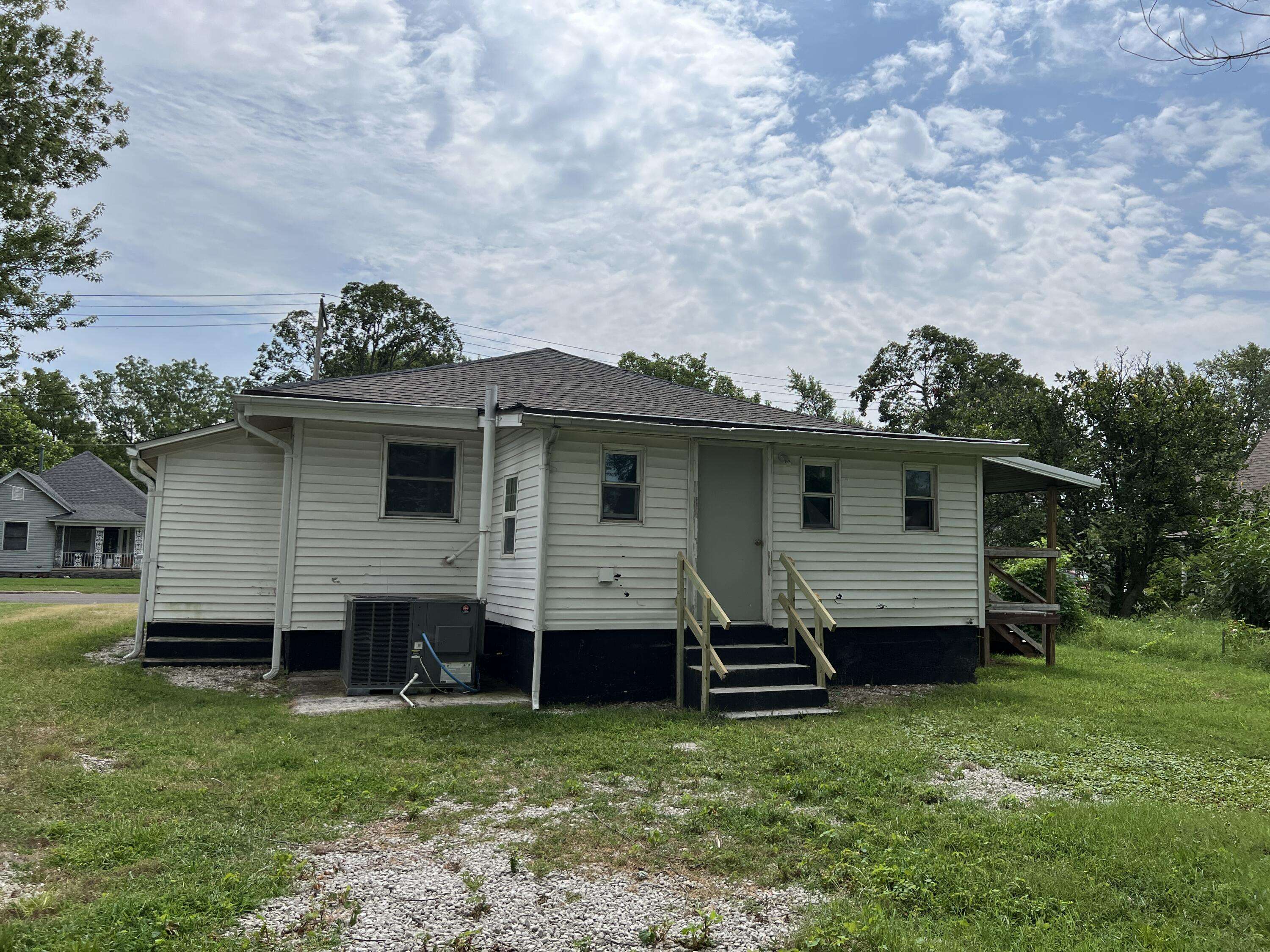 1429 N Marion AVE, Springfield, MO 65802