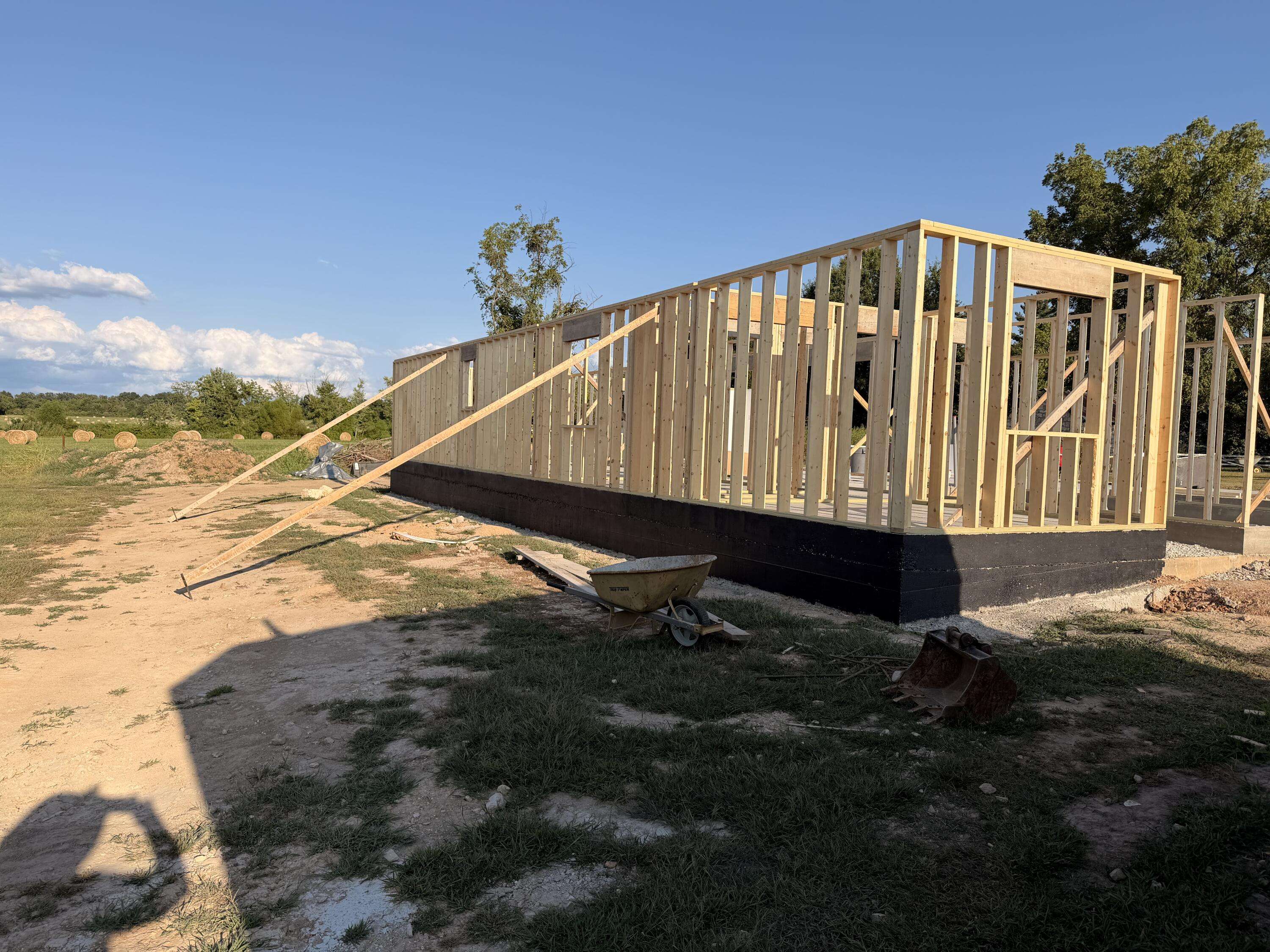 216 S Wall ST, Mountain Grove, MO 65711