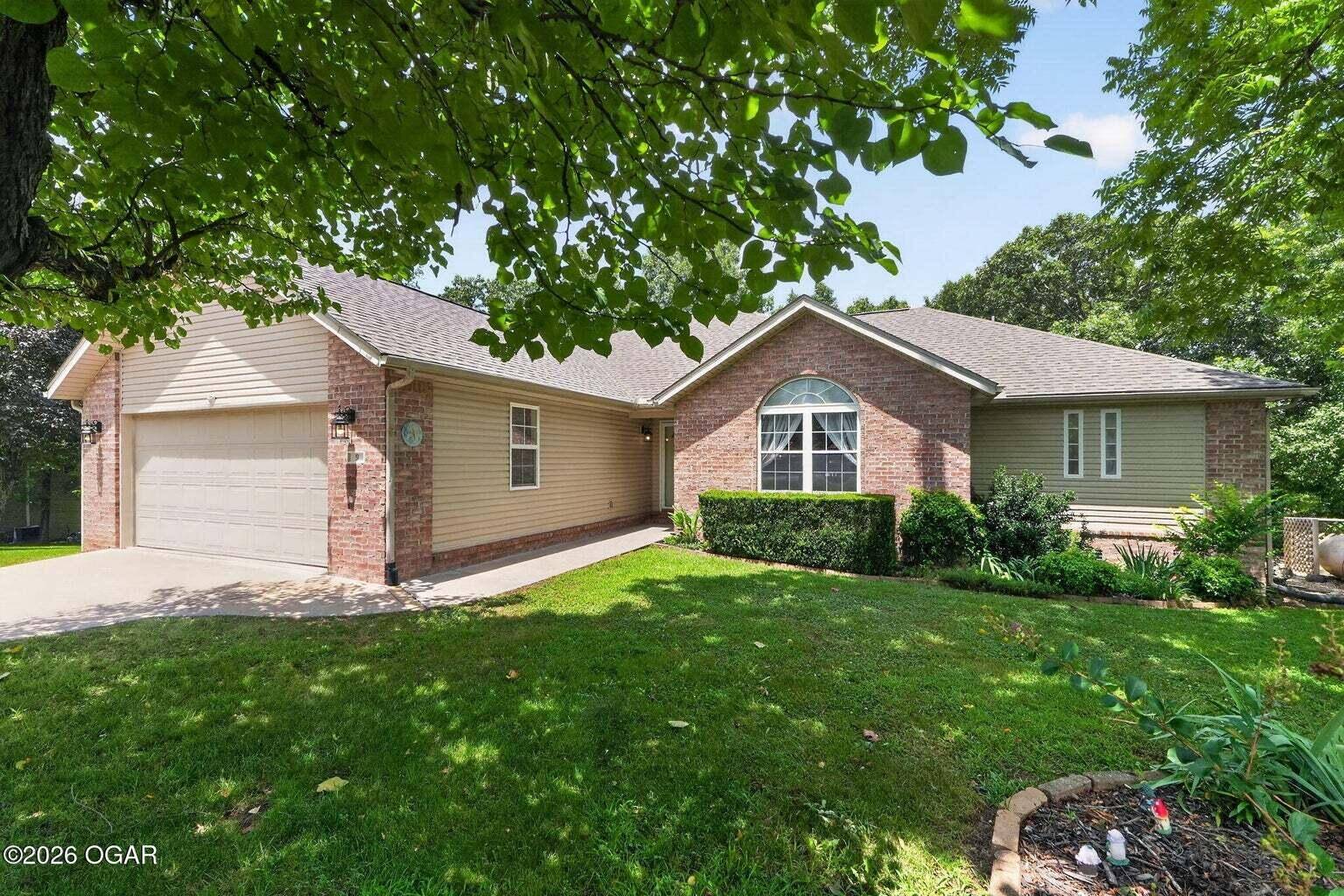 9 Harrington CIR, Bella Vista, AR 72714